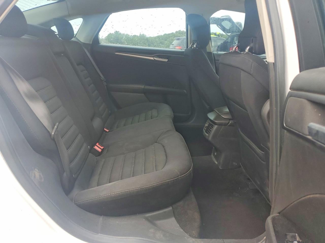 2014 Ford Fusion White vin: 3FA6P0H7XDR228249