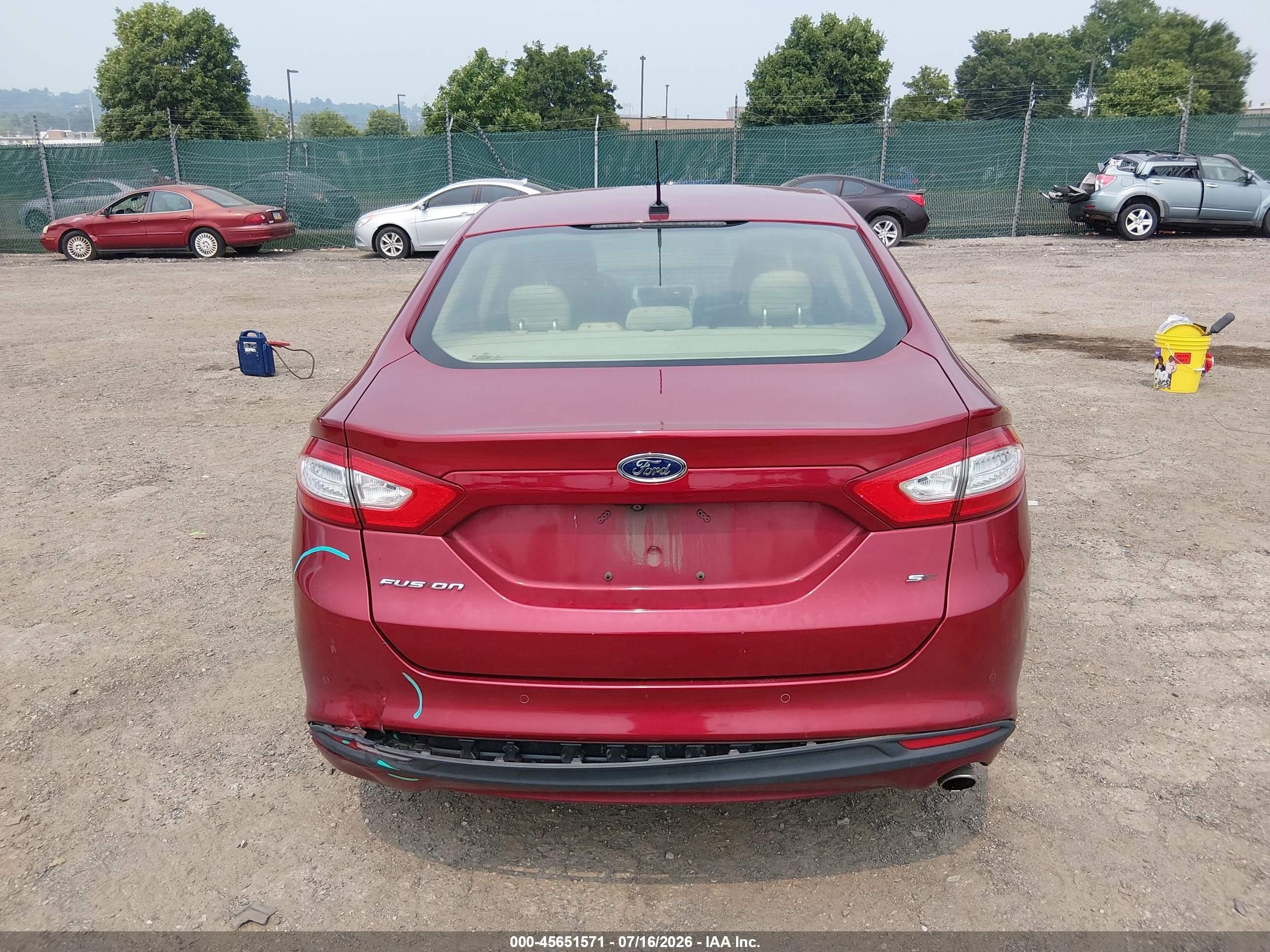 2013 Ford Fusion Se Red vin: 3FA6P0H7XDR301698