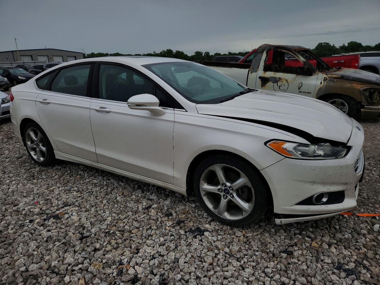 2013 Ford Fusion Se White vin: 3FA6P0H7XDR370844