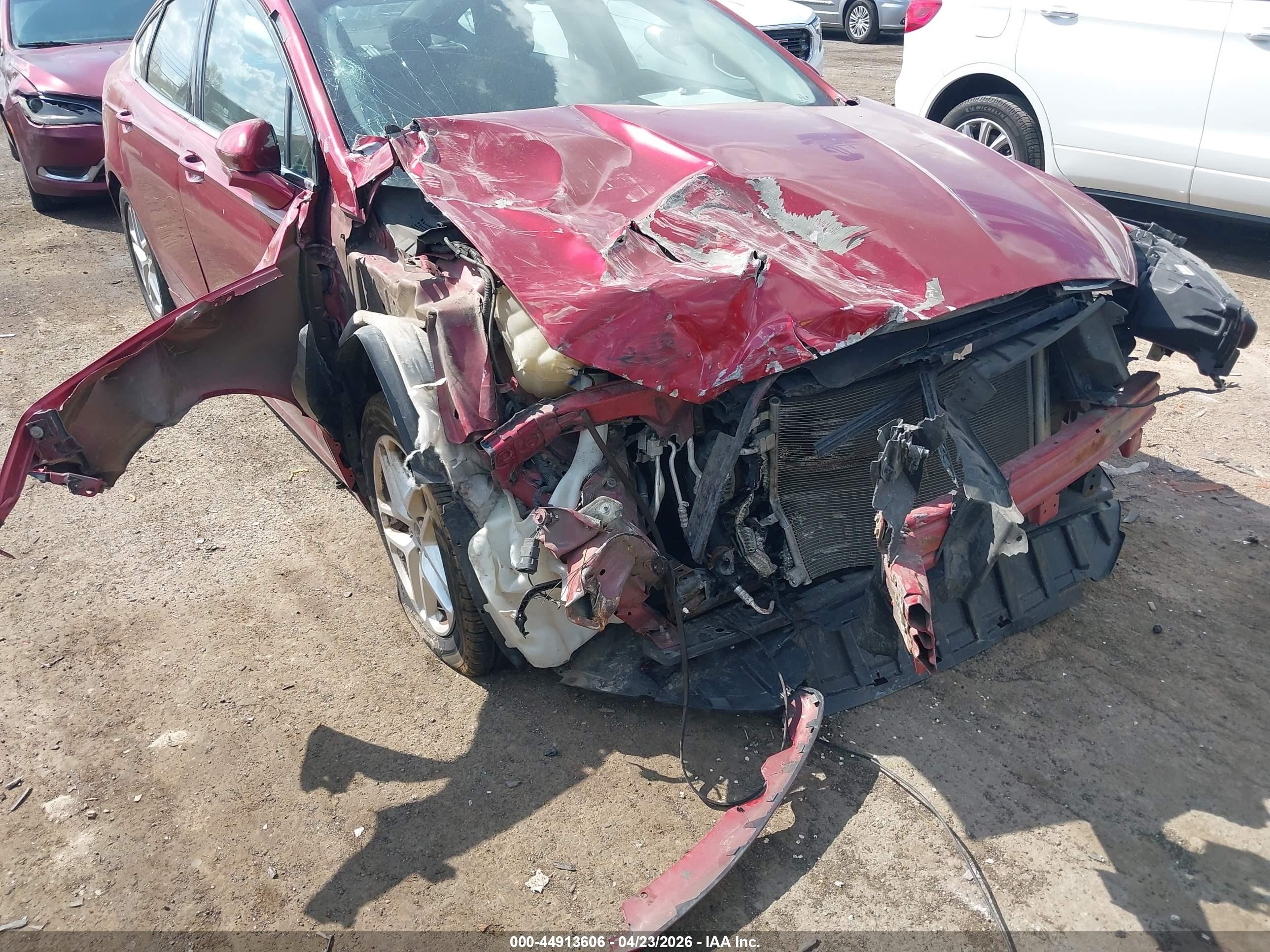 2014 Ford Fusion Se Red vin: 3FA6P0H7XER109554