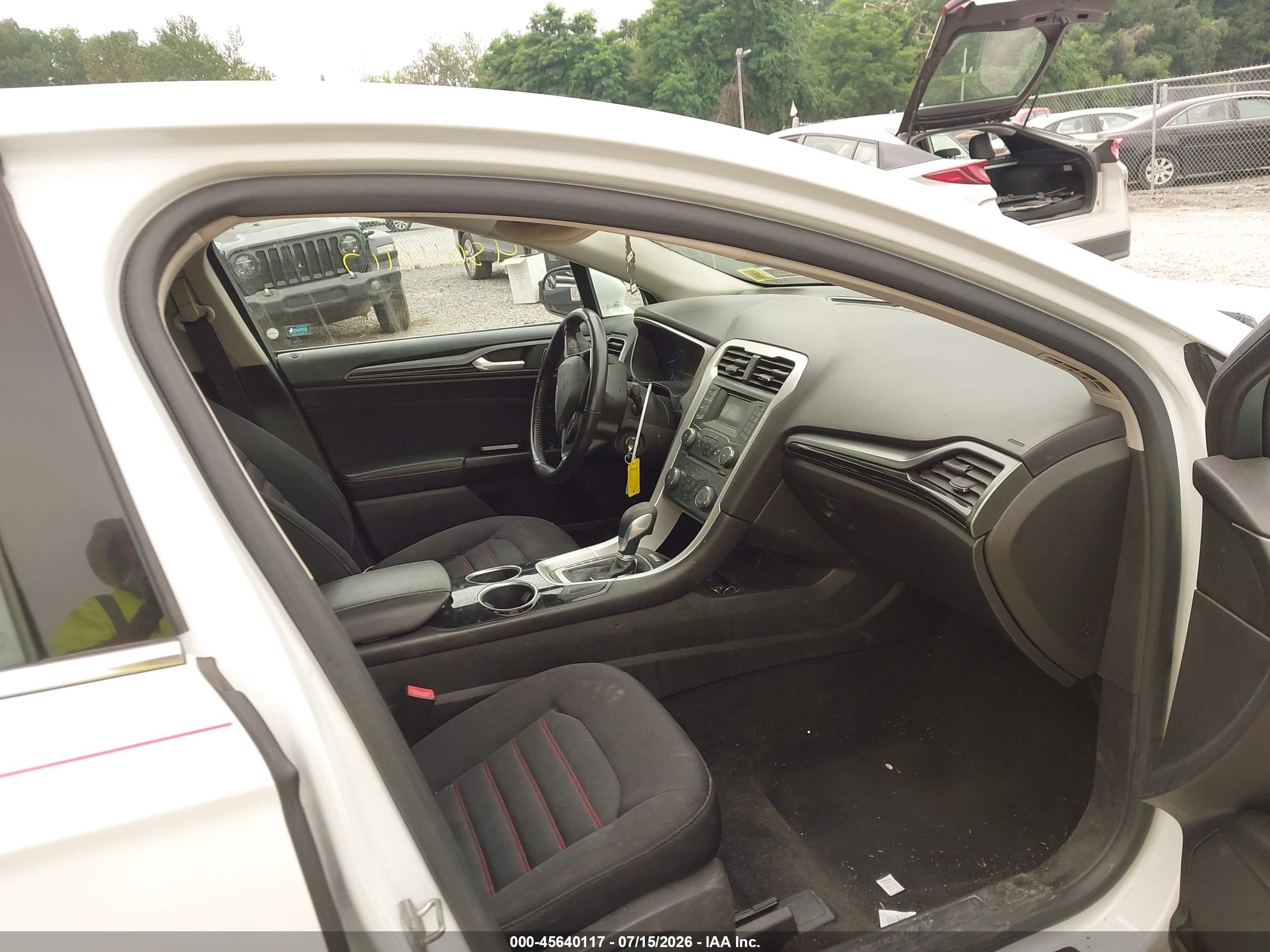 2014 Ford Fusion Se White vin: 3FA6P0H7XER139749
