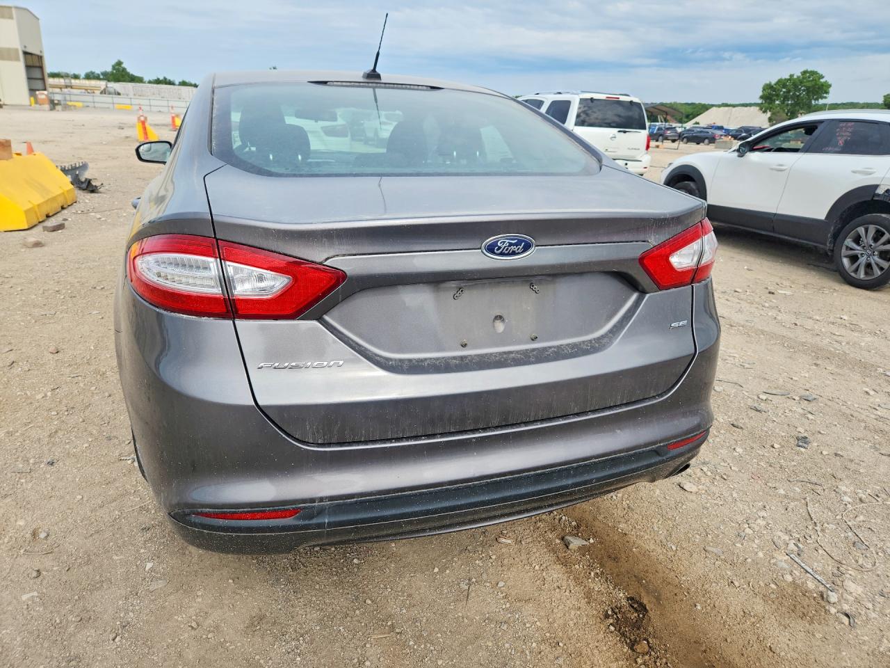2014 Ford Fusion Se Серый vin: 3FA6P0H7XER144143