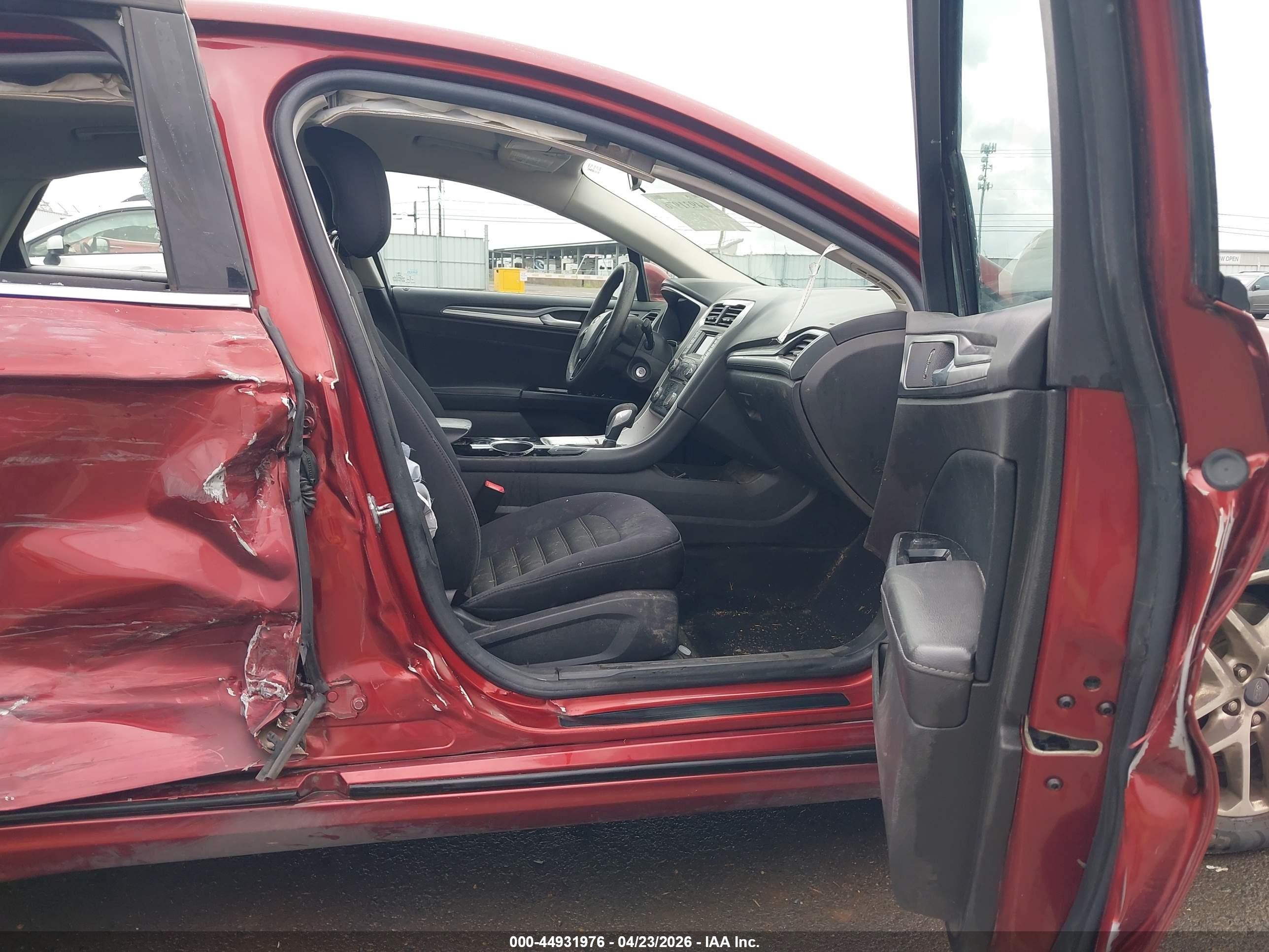 2014 Ford Fusion Se Red vin: 3FA6P0H7XER151397