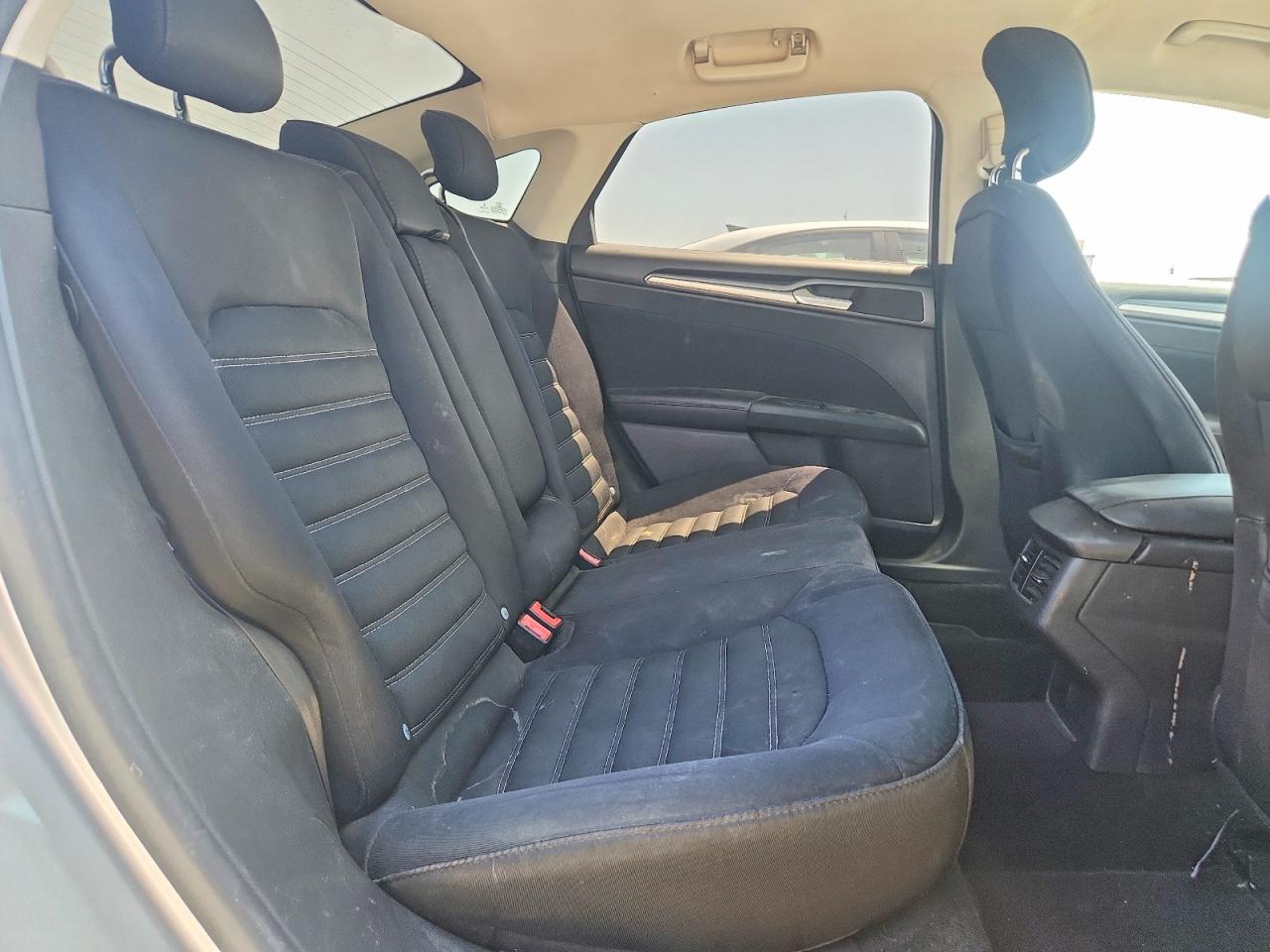 2014 Ford Fusion Se Silver vin: 3FA6P0H7XER151514