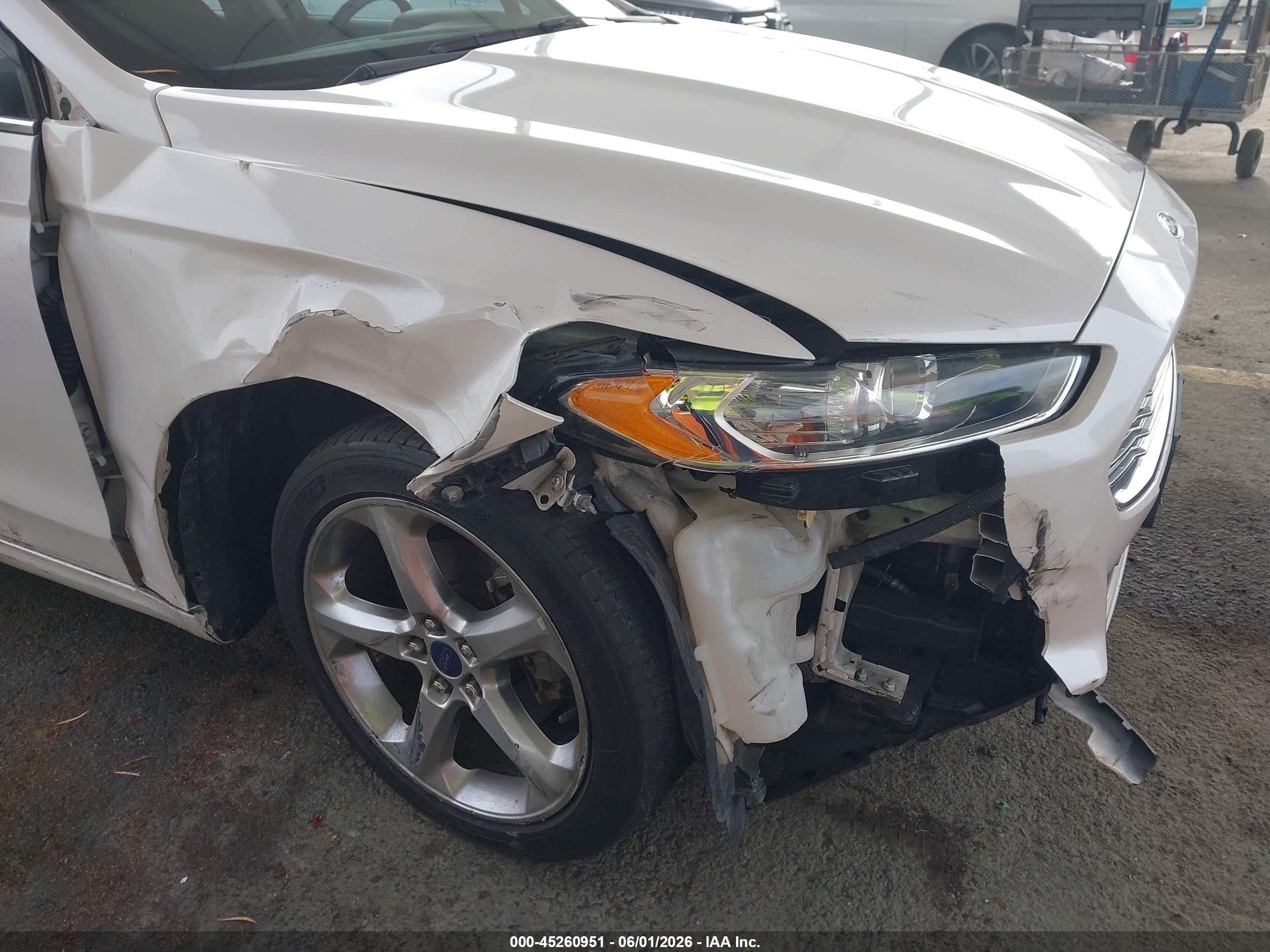 2014 Ford Fusion Se White vin: 3FA6P0H7XER185503