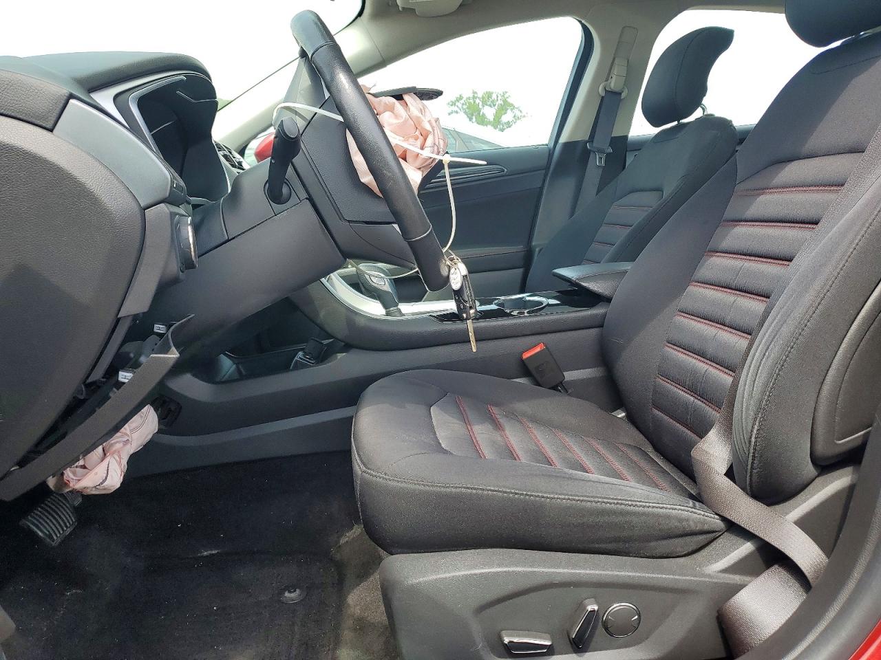 2014 Ford Fusion Se Burgundy vin: 3FA6P0H7XER194444