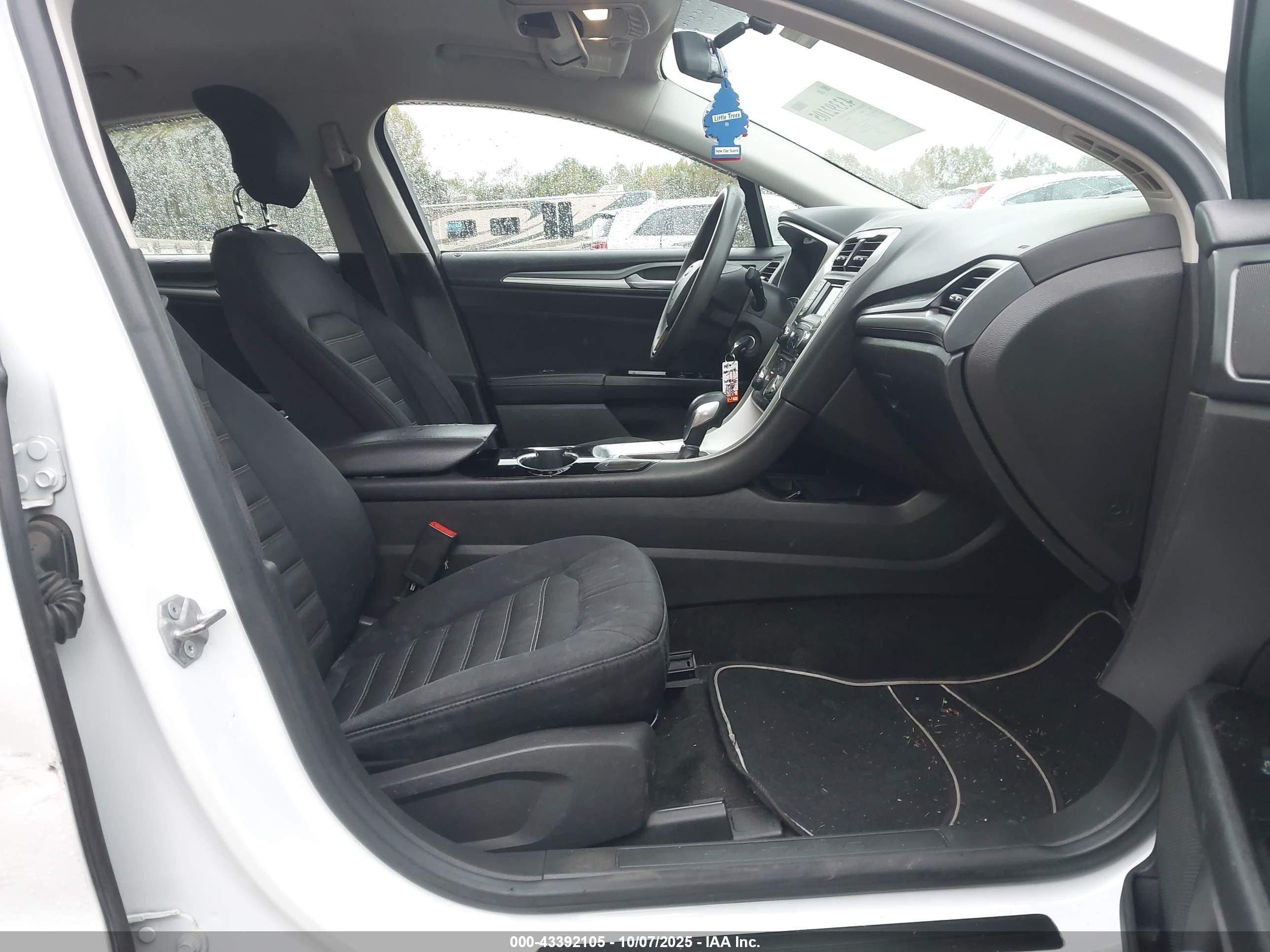2014 Ford Fusion Se White vin: 3FA6P0H7XER204521