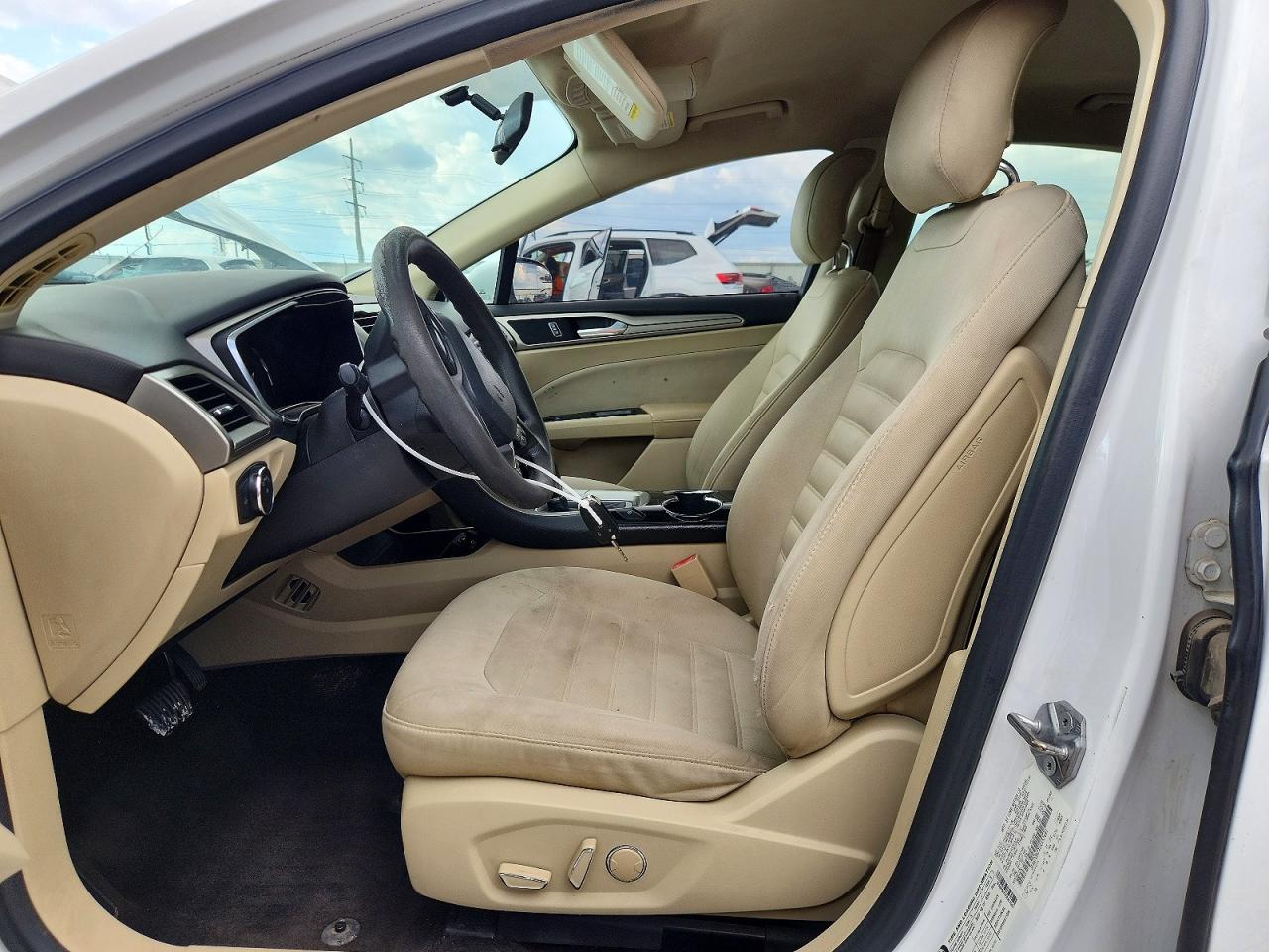 2014 Ford Fusion Se White vin: 3FA6P0H7XER357691