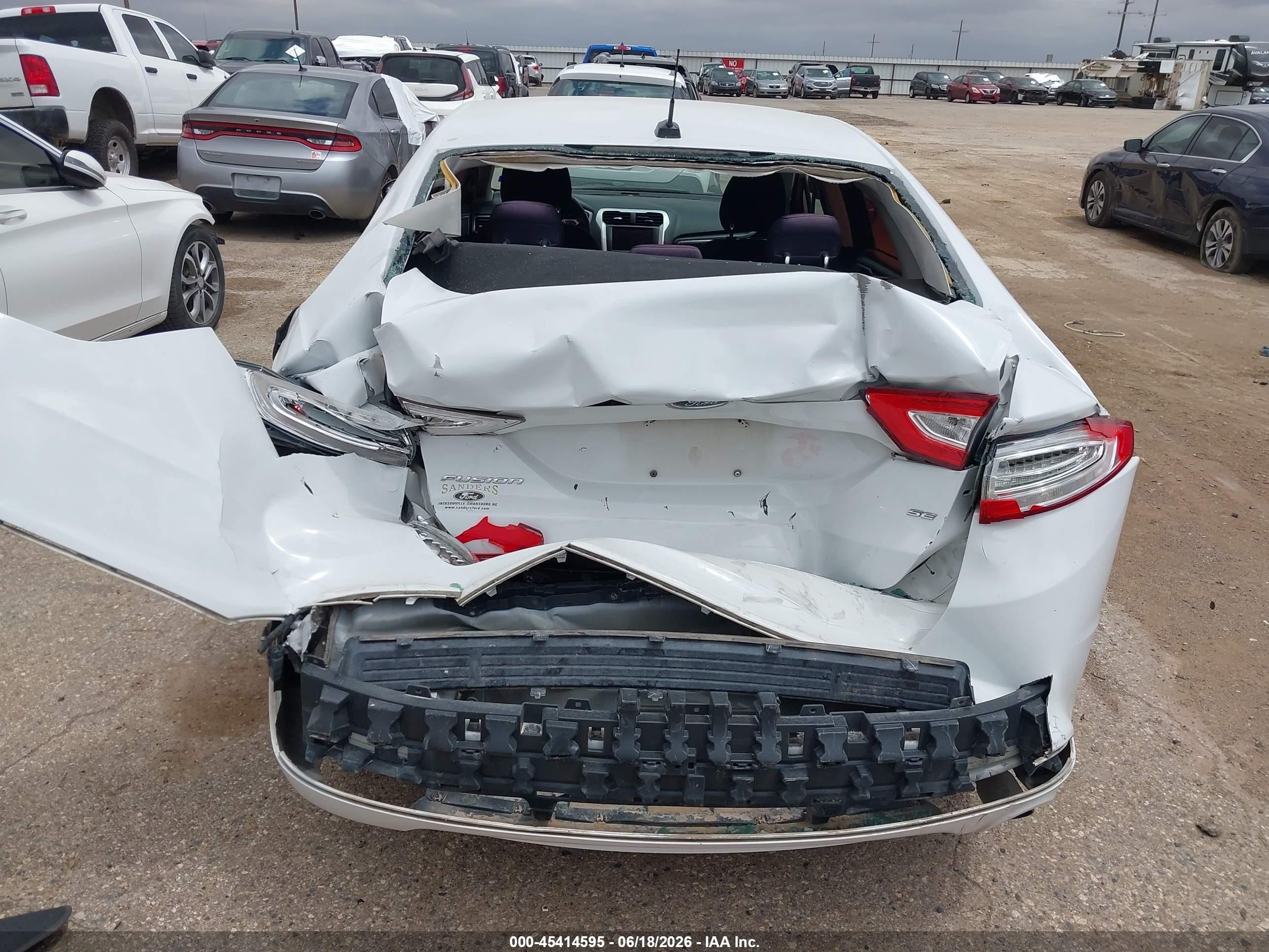 2014 Ford Fusion Se Белый vin: 3FA6P0H7XER363345