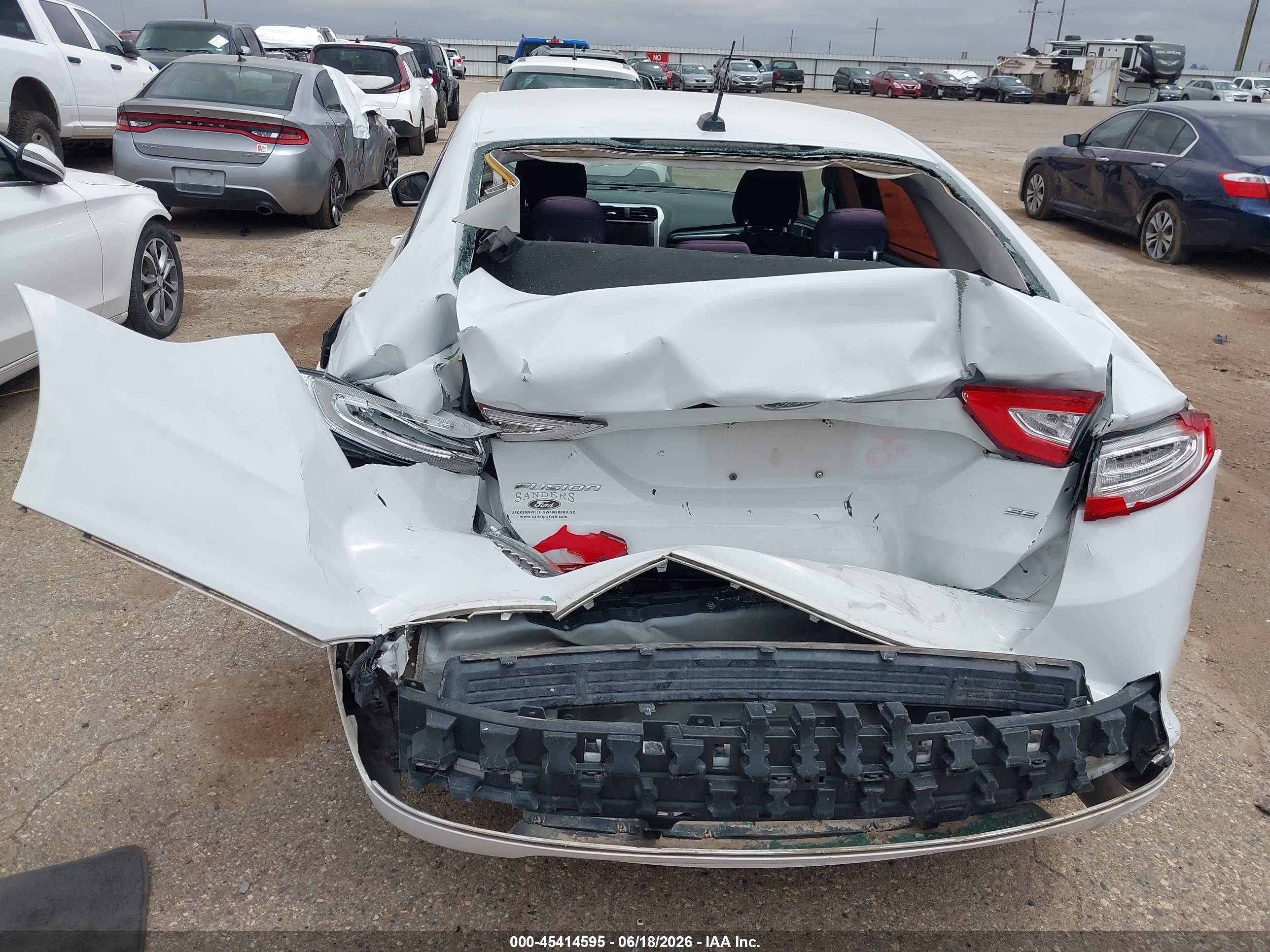 2014 Ford Fusion Se Белый vin: 3FA6P0H7XER363345