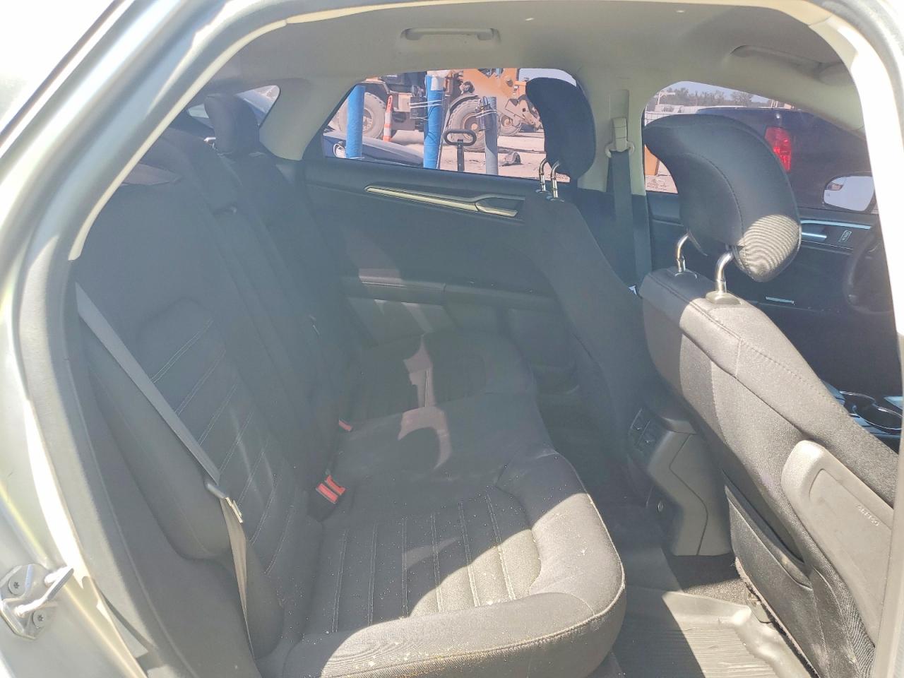 2014 Ford Fusion Se Silver vin: 3FA6P0H7XER391548