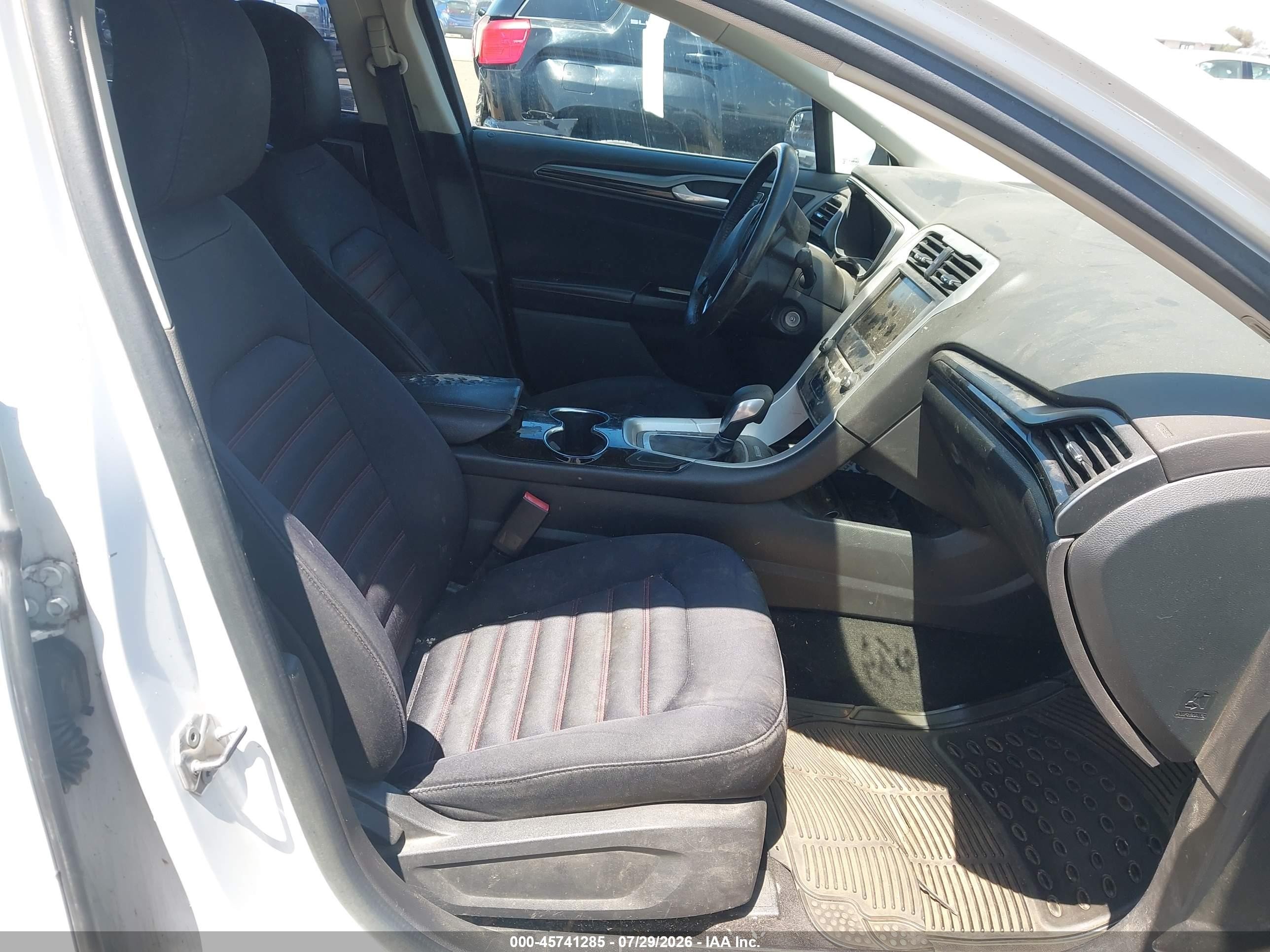 2014 Ford Fusion Se White vin: 3FA6P0H7XER393087
