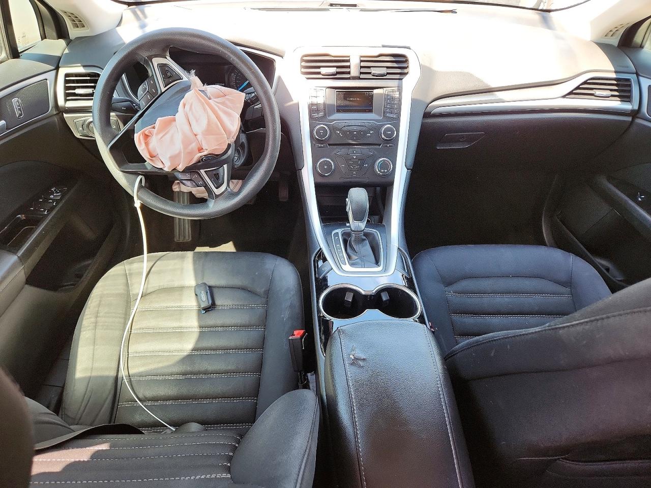 2015 Ford Fusion Se Серый vin: 3FA6P0H7XFR105263