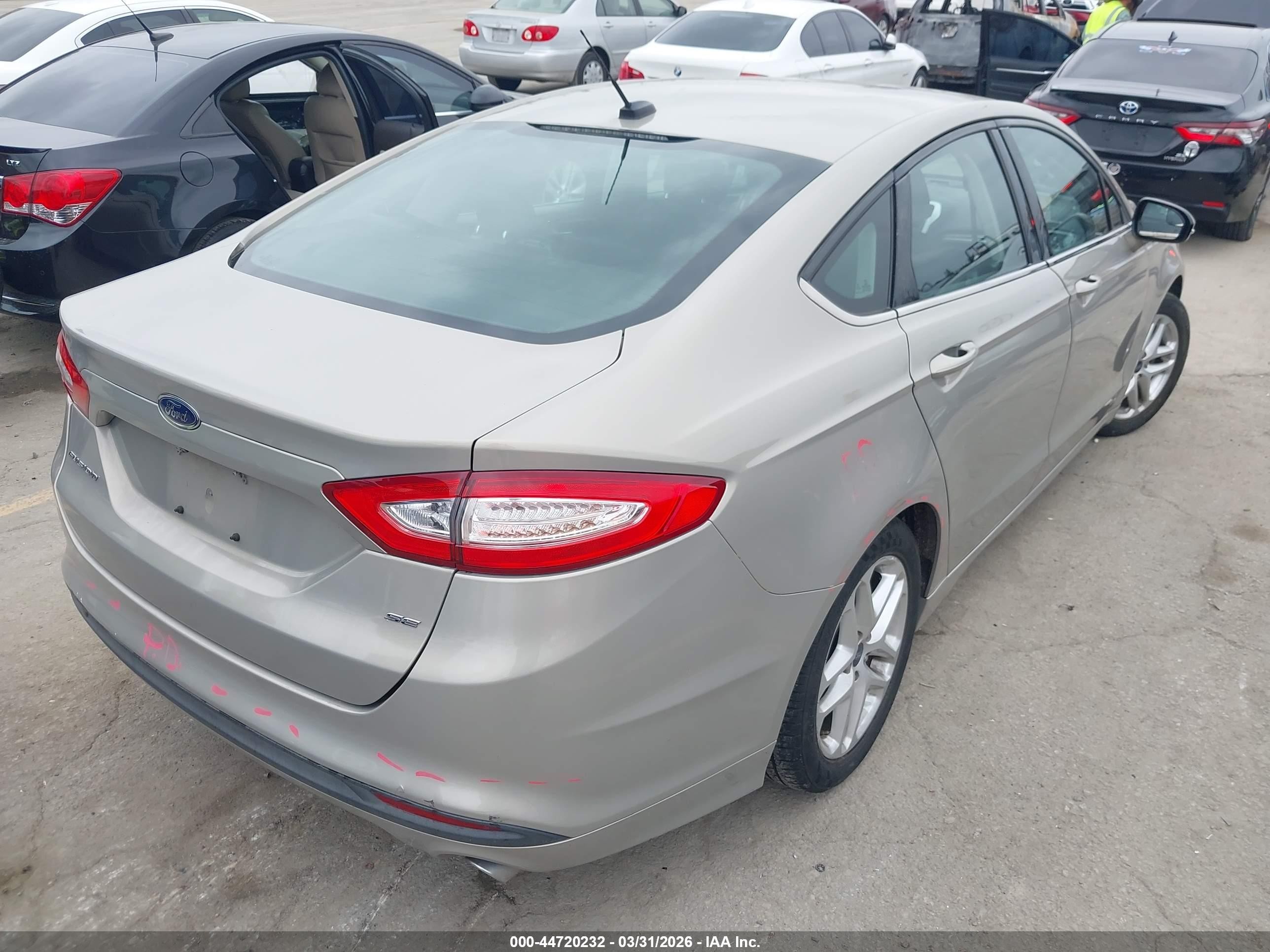 2015 Ford Fusion Se Champagne vin: 3FA6P0H7XFR128462