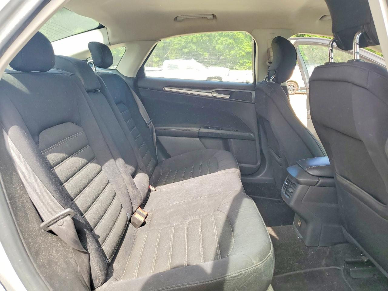 2015 Ford Fusion Se Silver vin: 3FA6P0H7XFR164586