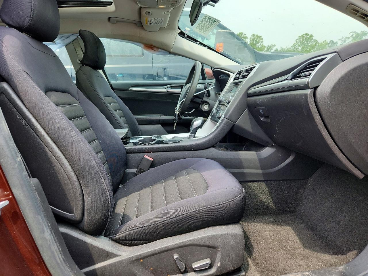 2015 Ford Fusion Se Brown vin: 3FA6P0H7XFR166287