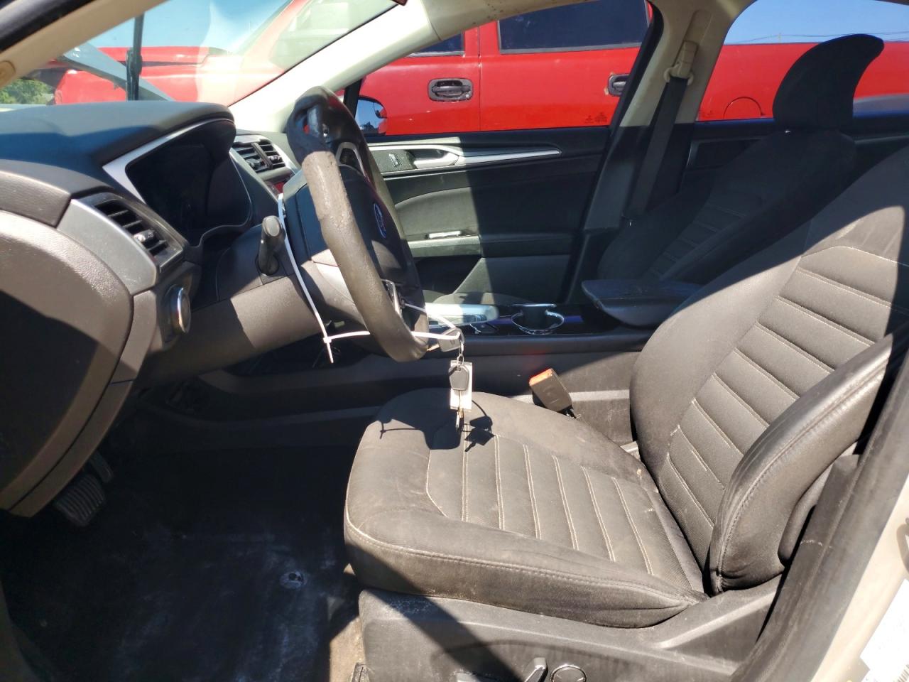 2015 Ford Fusion Se Beige vin: 3FA6P0H7XFR184997