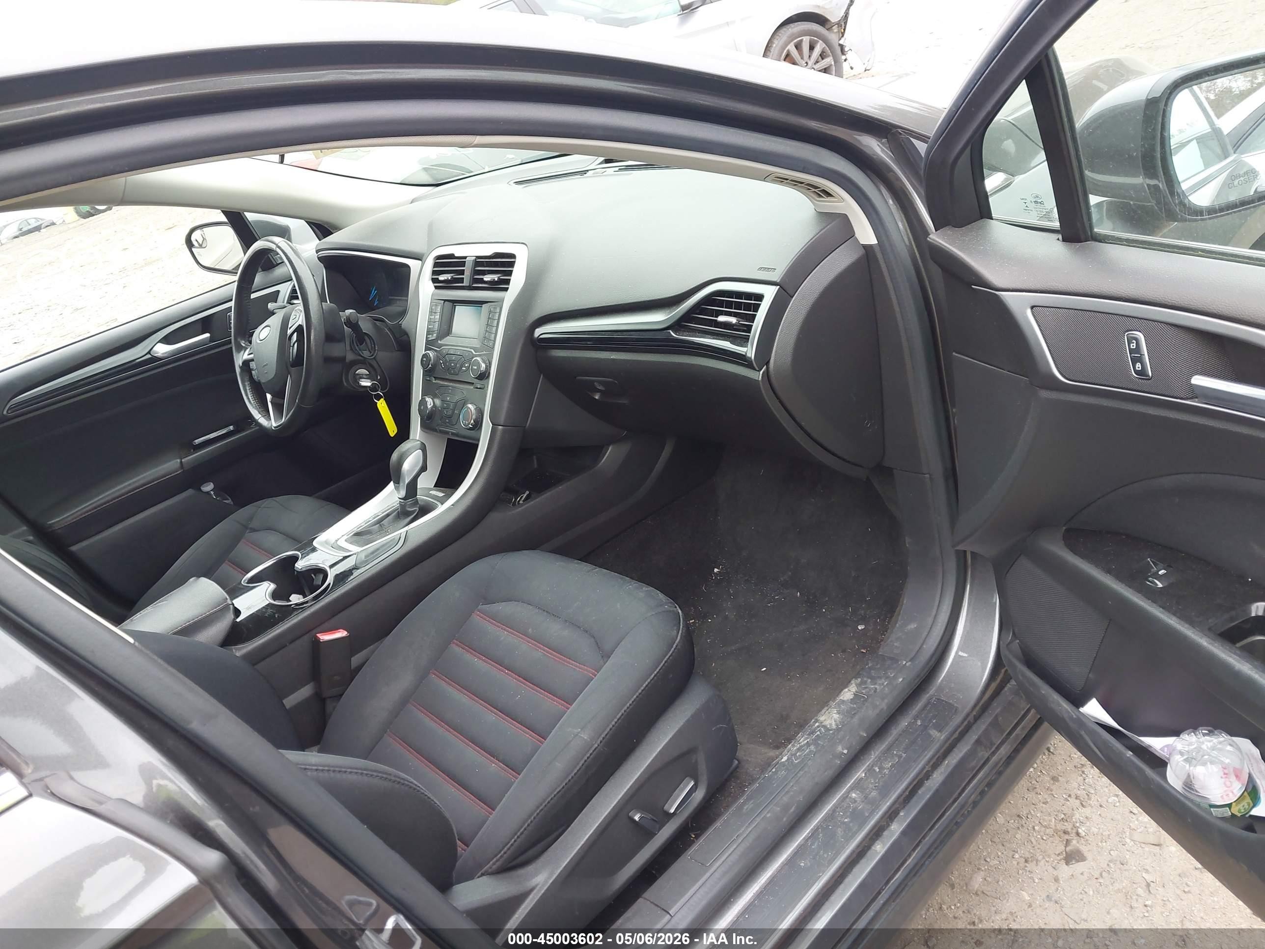 2015 Ford Fusion Se Серый vin: 3FA6P0H7XFR201913