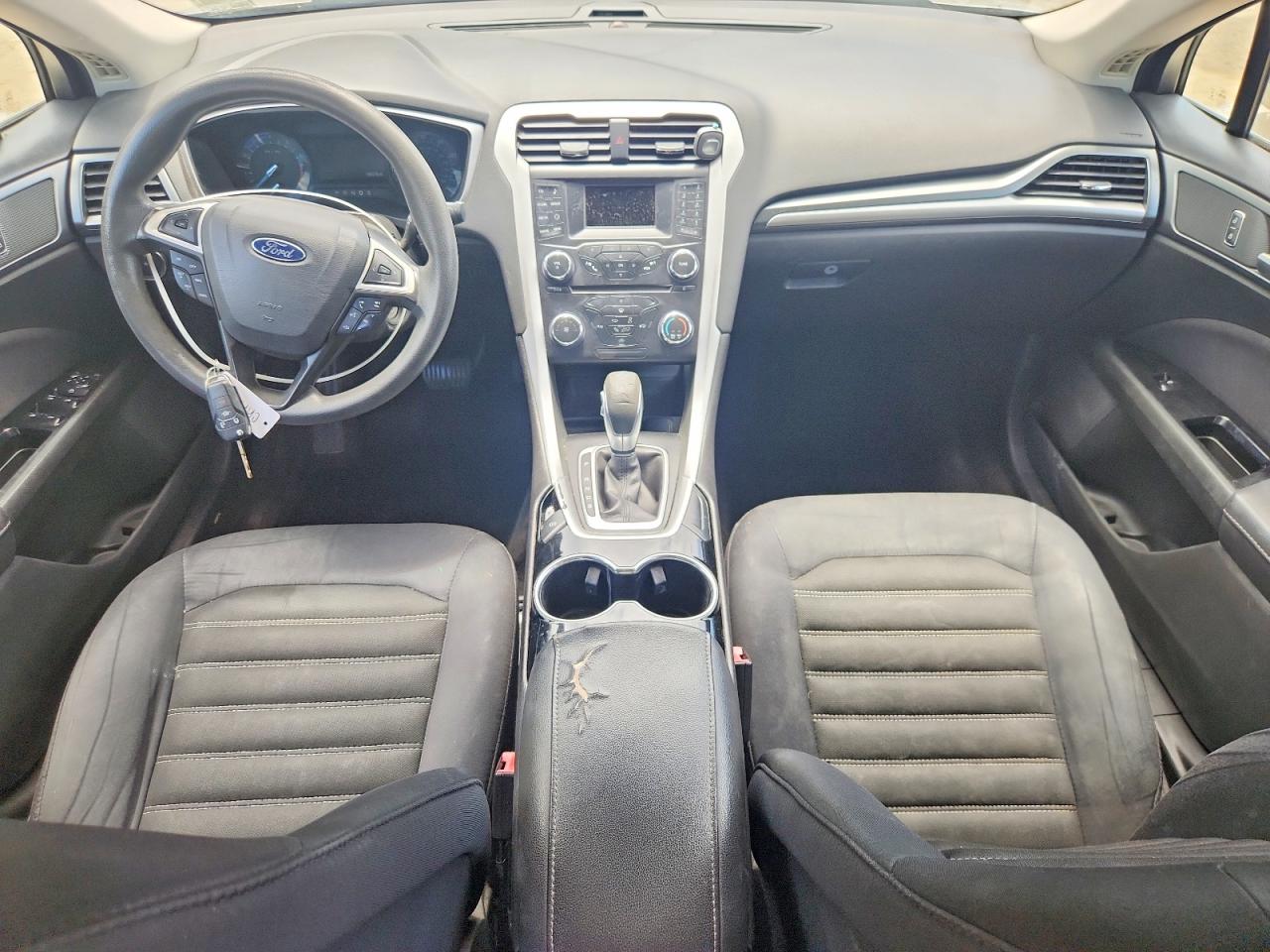 2015 Ford Fusion Se Серый vin: 3FA6P0H7XFR227458