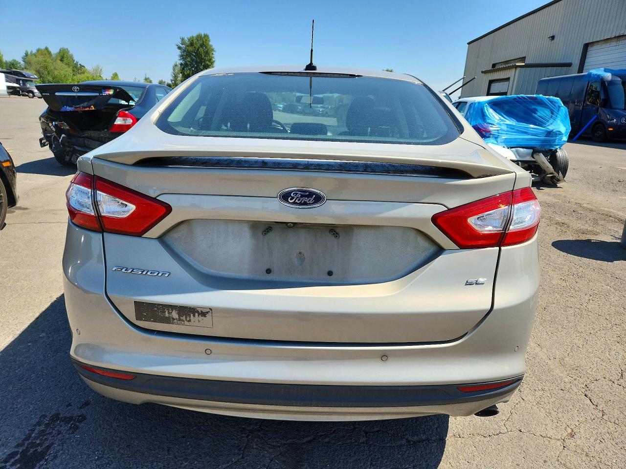 2015 Ford Fusion Se Beige vin: 3FA6P0H7XFR257690