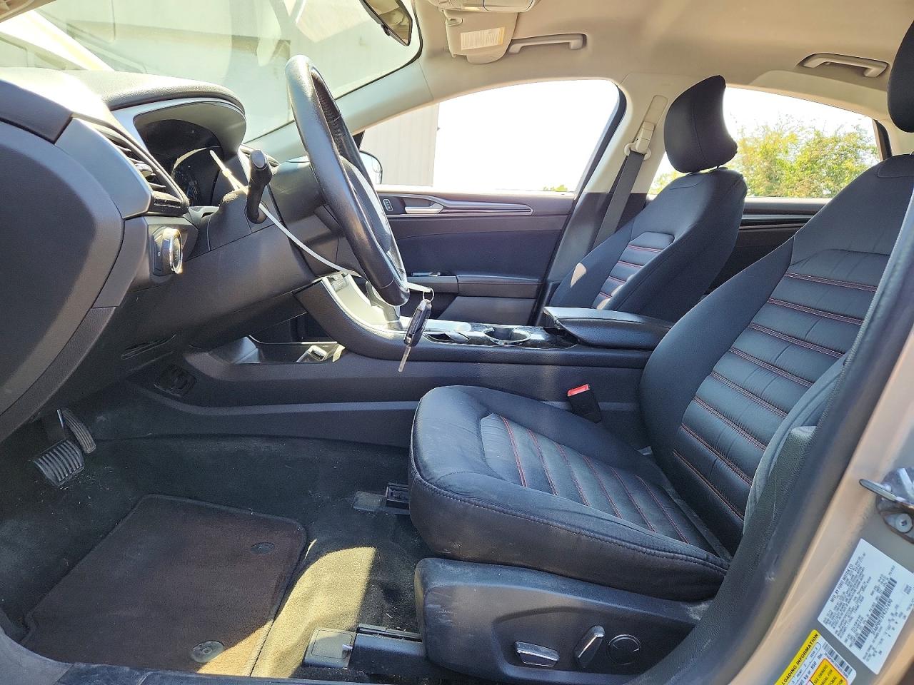 2015 Ford Fusion Se Beige vin: 3FA6P0H7XFR257690