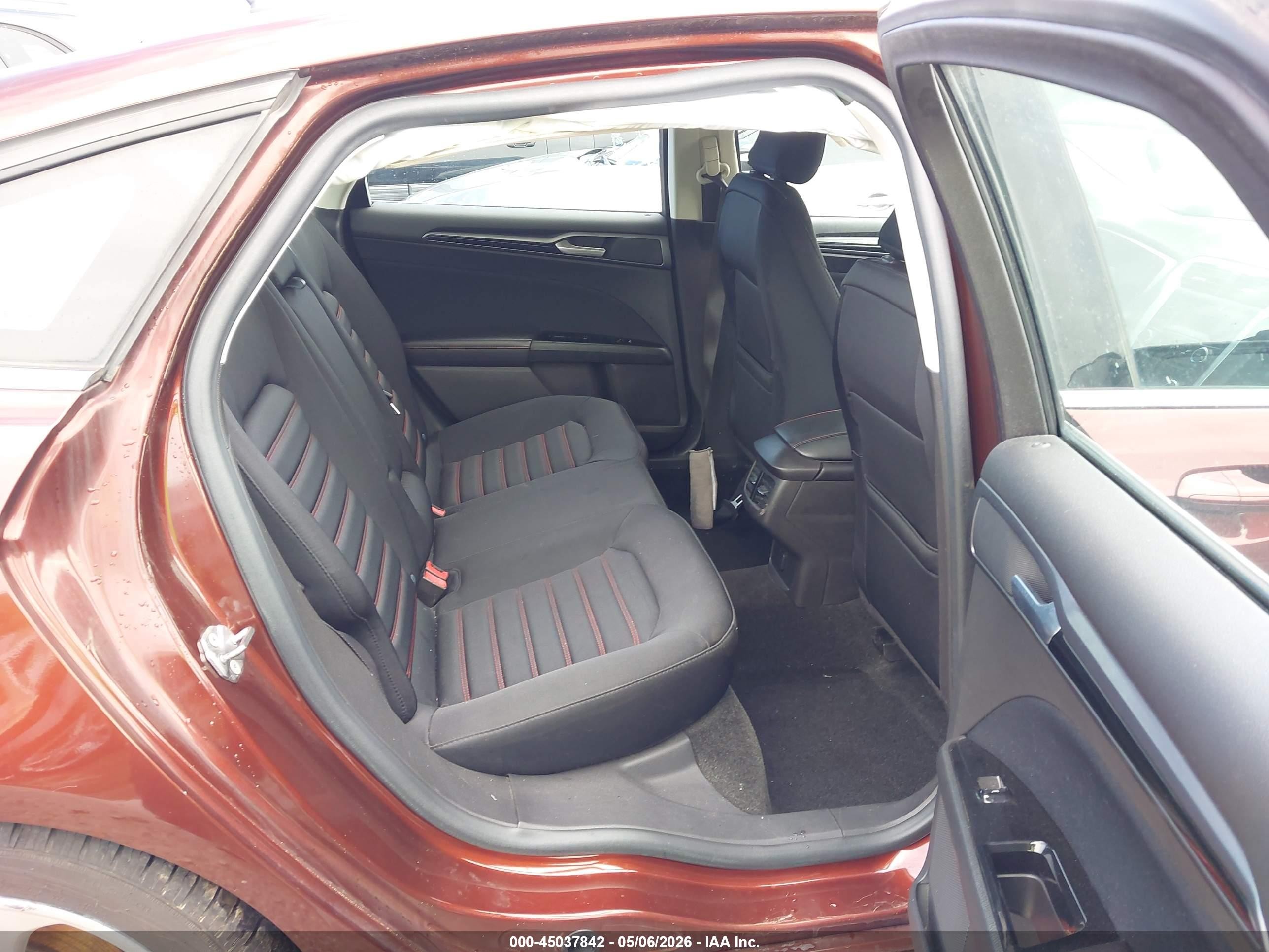 2015 Ford Fusion Se Maroon vin: 3FA6P0H7XFR278085