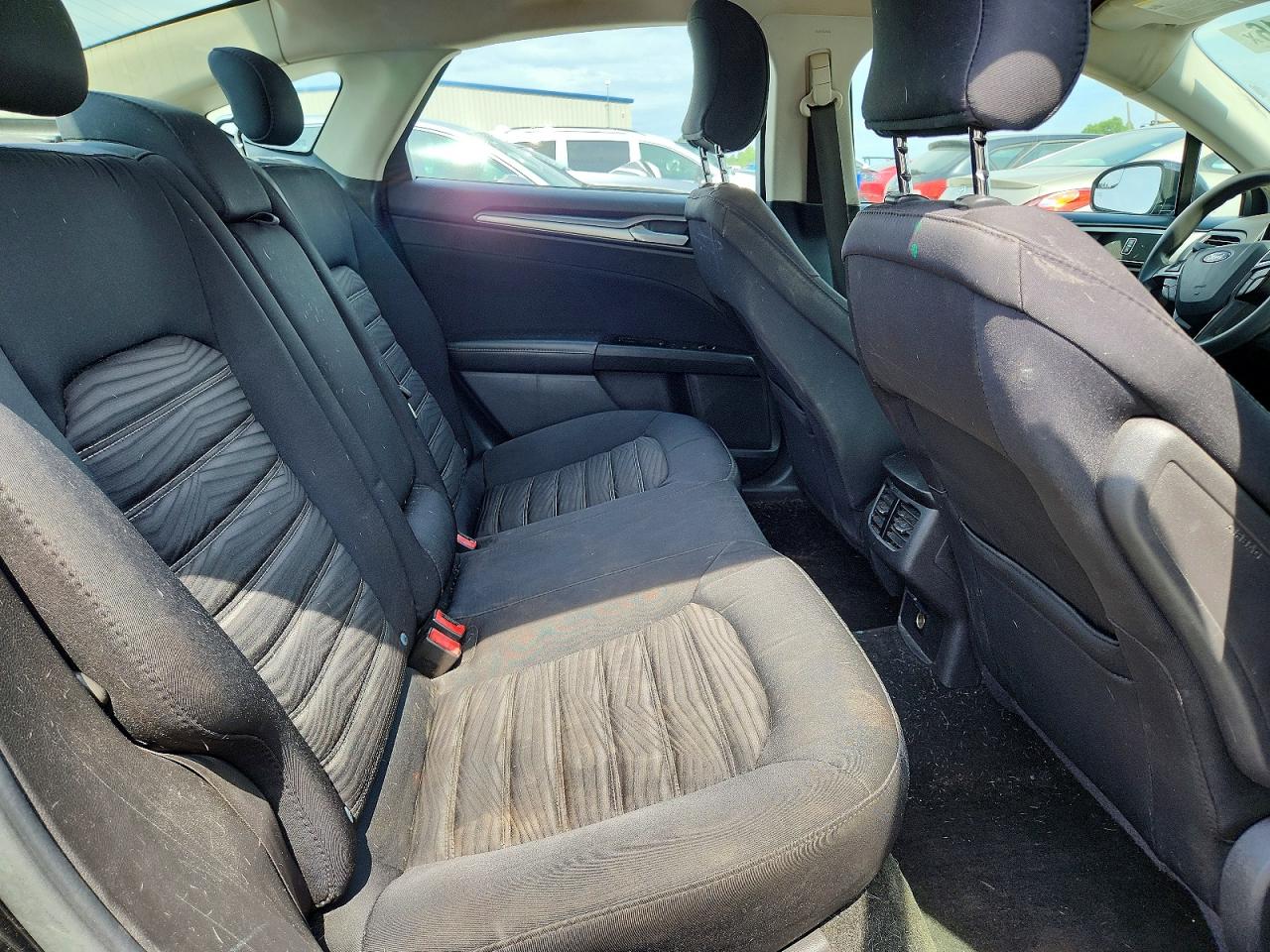2016 Ford Fusion Se Черный vin: 3FA6P0H7XGR296491