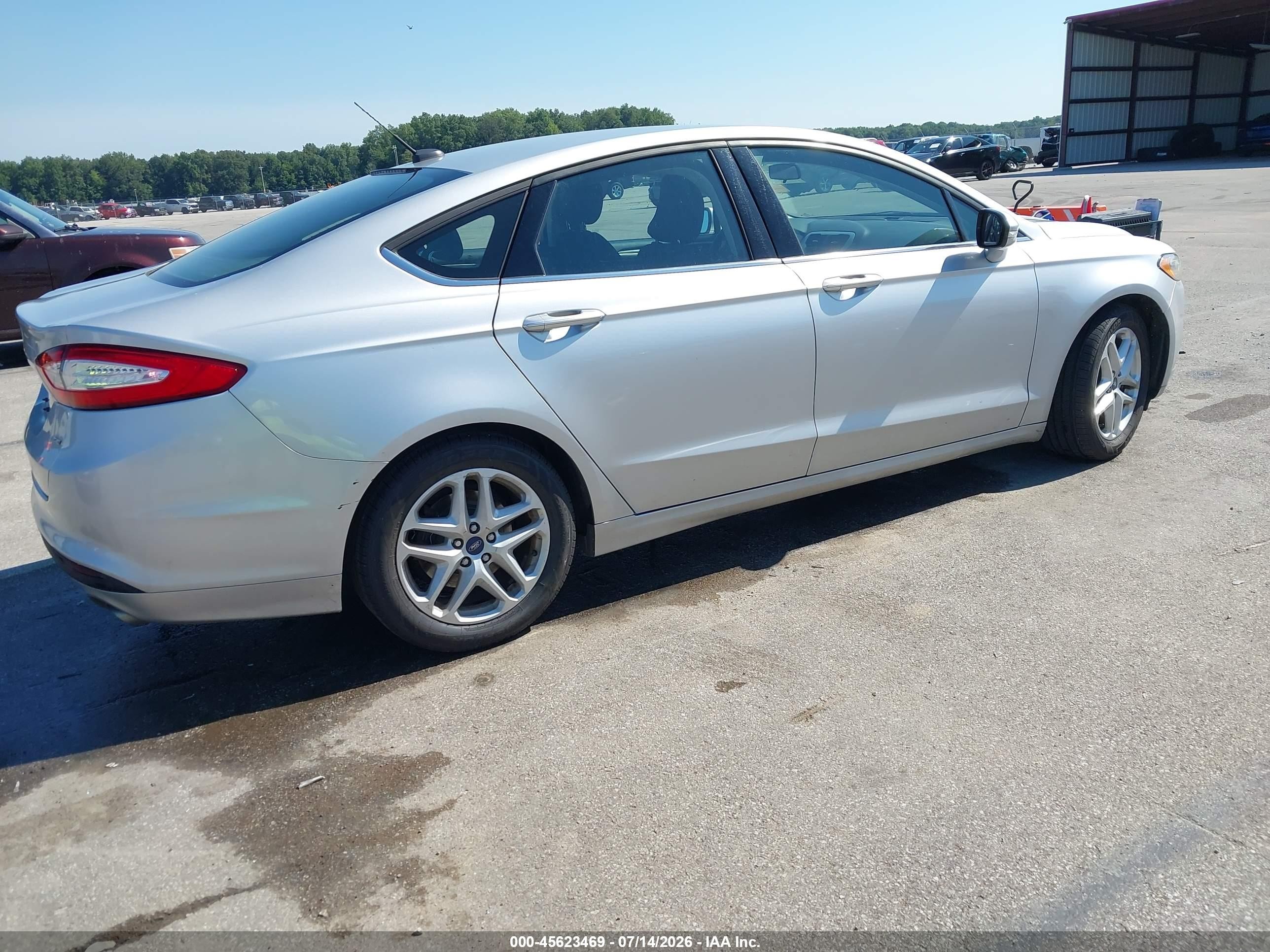 2016 Ford Fusion Se Серебряный vin: 3FA6P0H7XGR389513