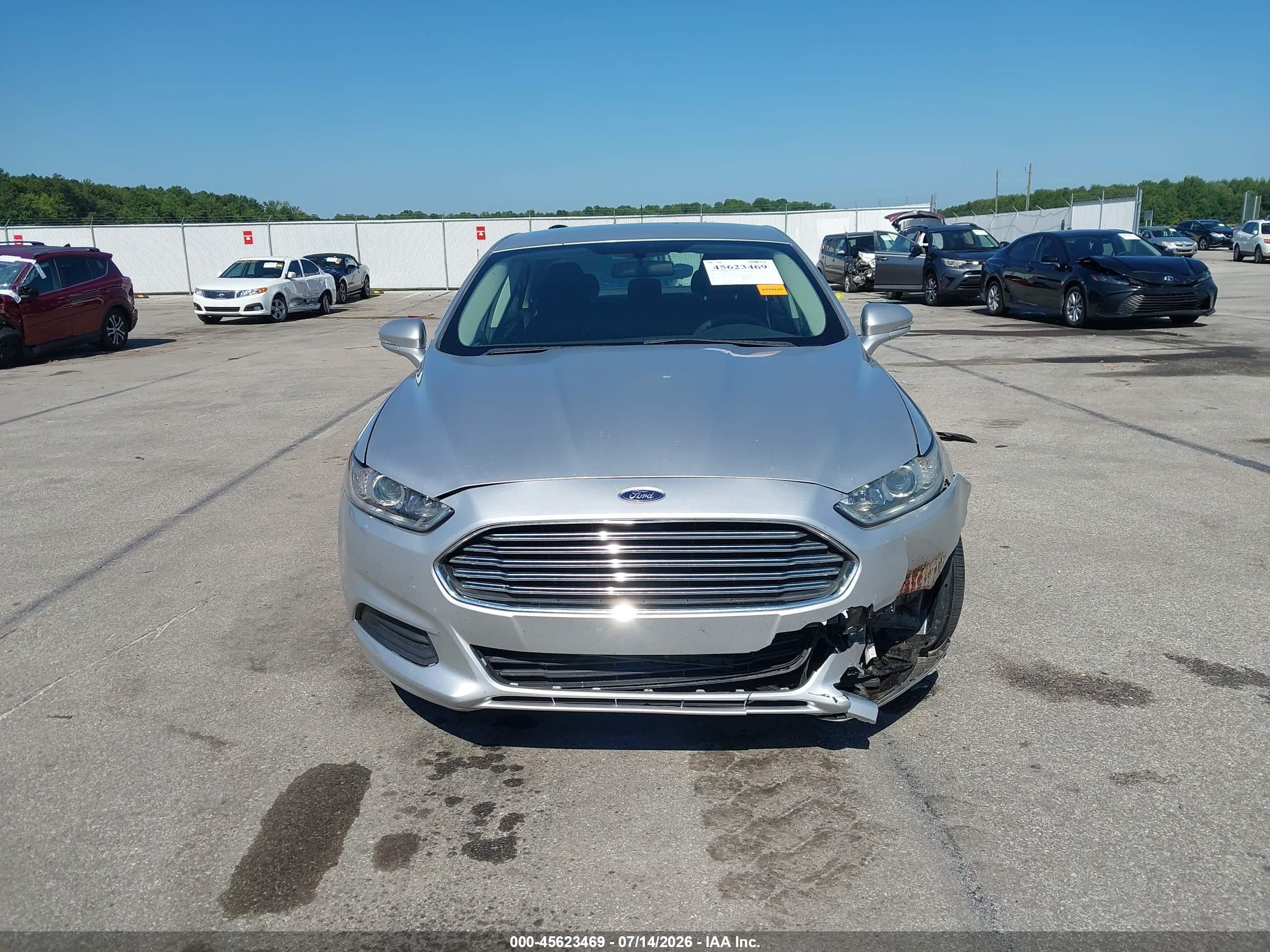 2016 Ford Fusion Se Серебряный vin: 3FA6P0H7XGR389513