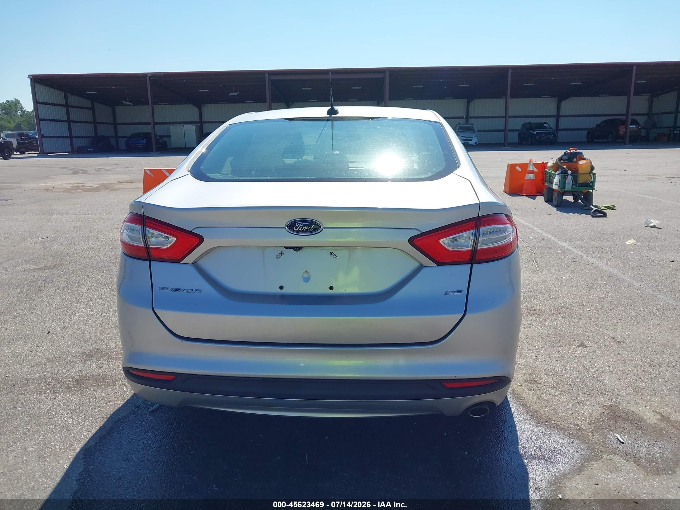 2016 Ford Fusion Se Серебряный vin: 3FA6P0H7XGR389513