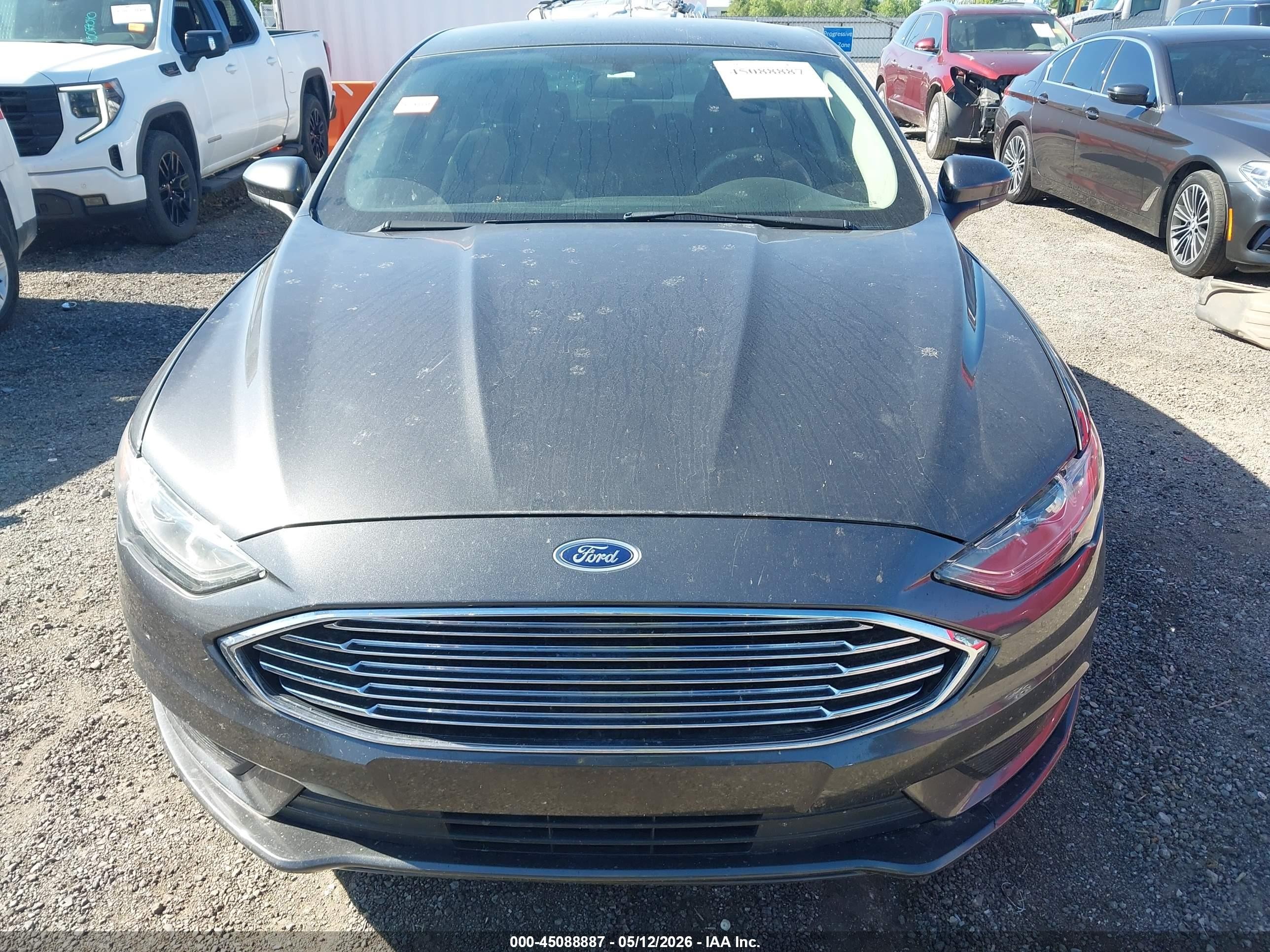 2018 Ford Fusion Se Gray vin: 3FA6P0H7XJR203573