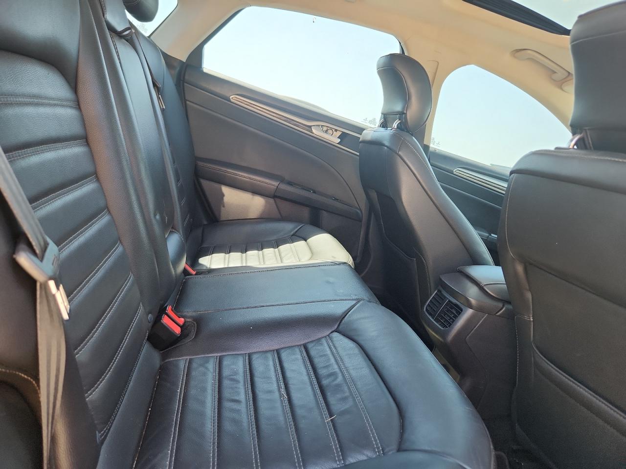 2013 Ford Fusion Se White vin: 3FA6P0H90DR187972