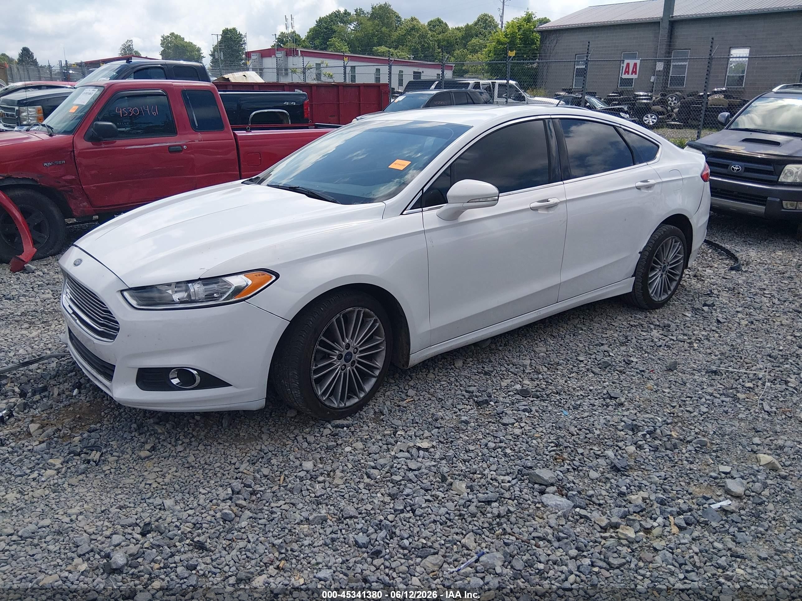 2014 Ford Fusion Se Белый vin: 3FA6P0H90ER187133