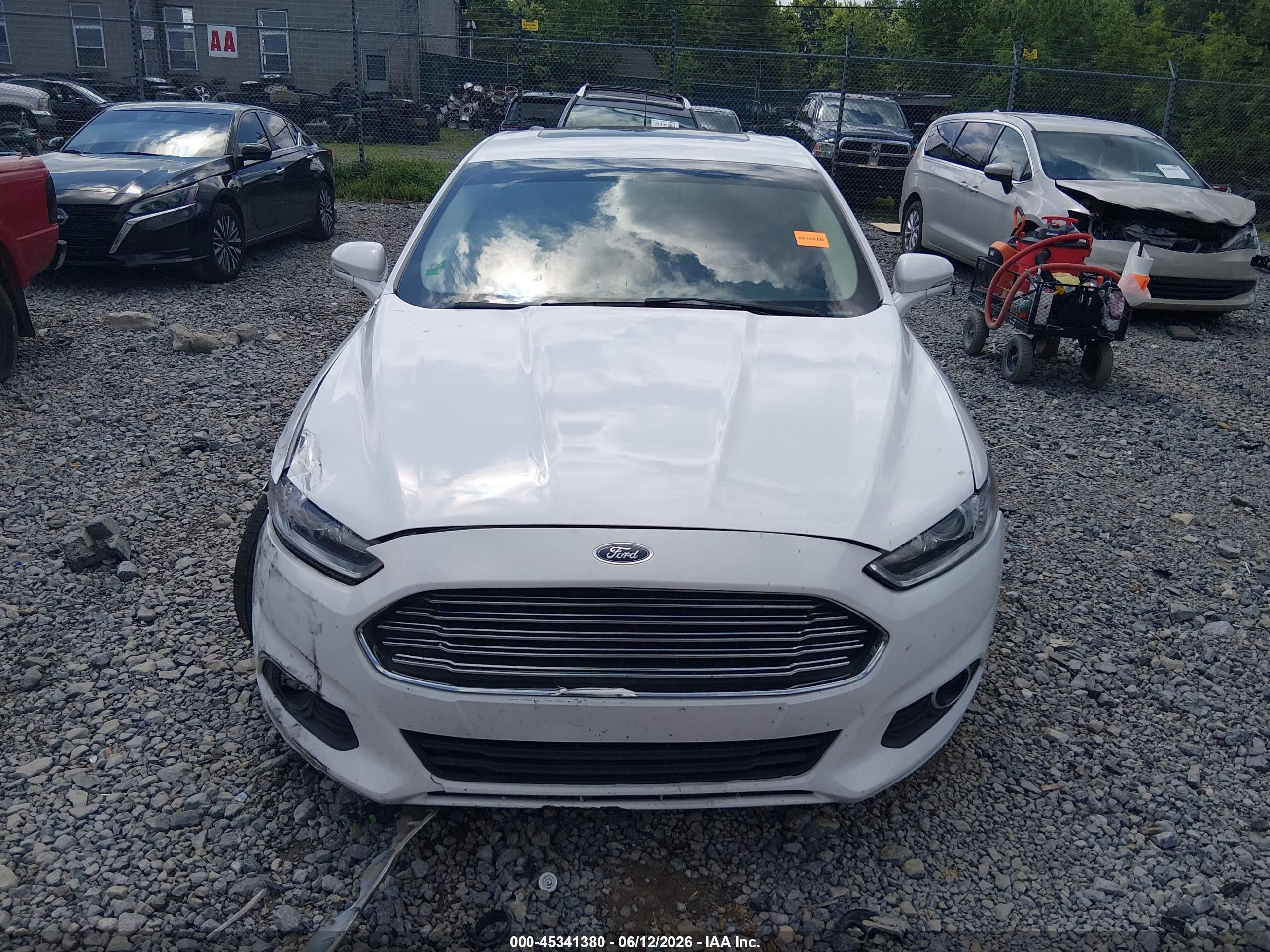 2014 Ford Fusion Se Белый vin: 3FA6P0H90ER187133