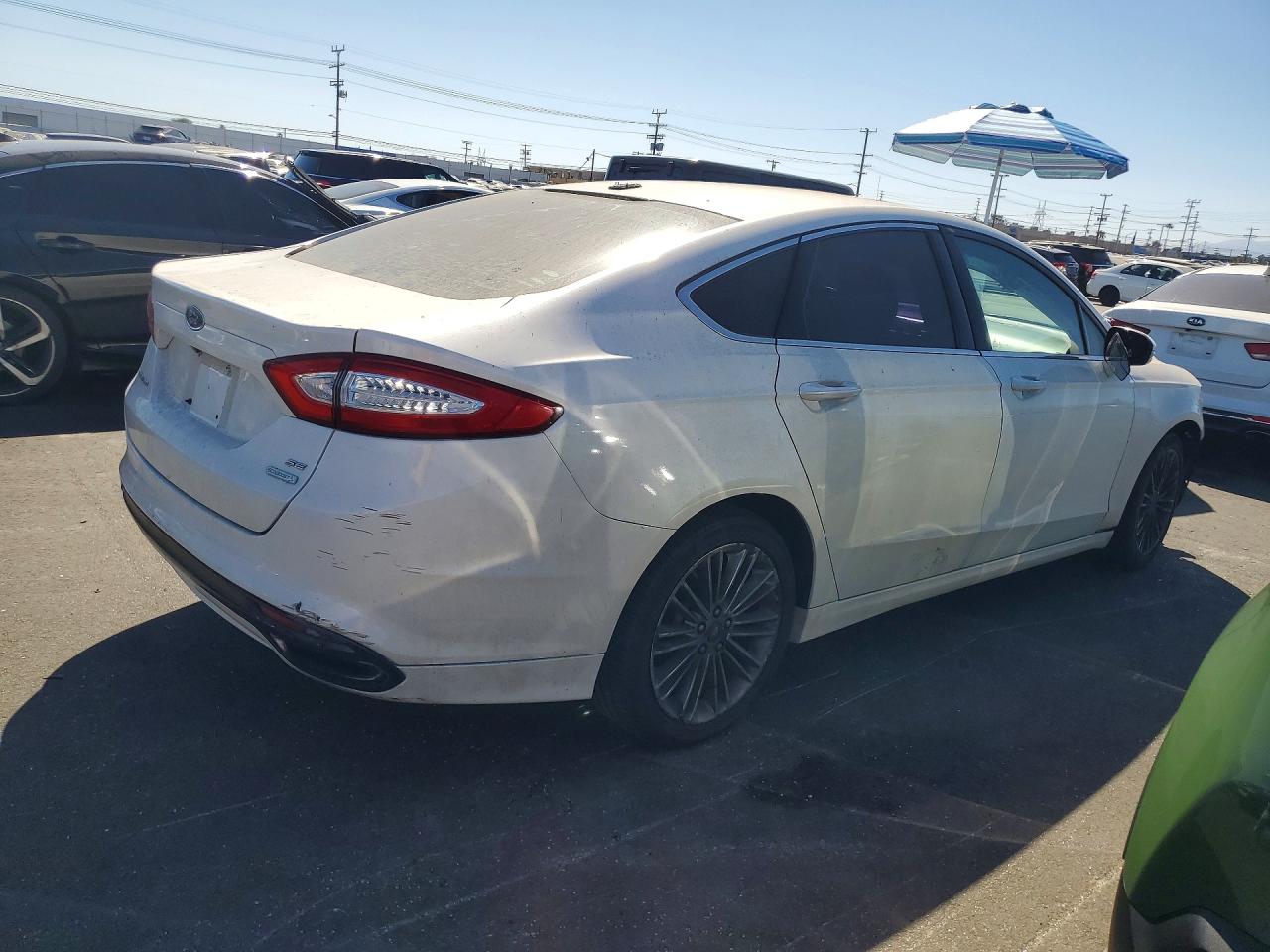 2014 Ford Fusion Se White vin: 3FA6P0H90ER303365