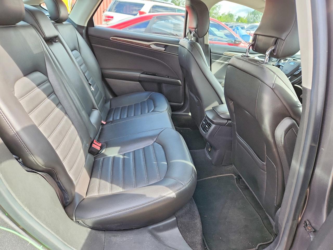 2013 Ford Fusion Se Gray vin: 3FA6P0H91DR333442