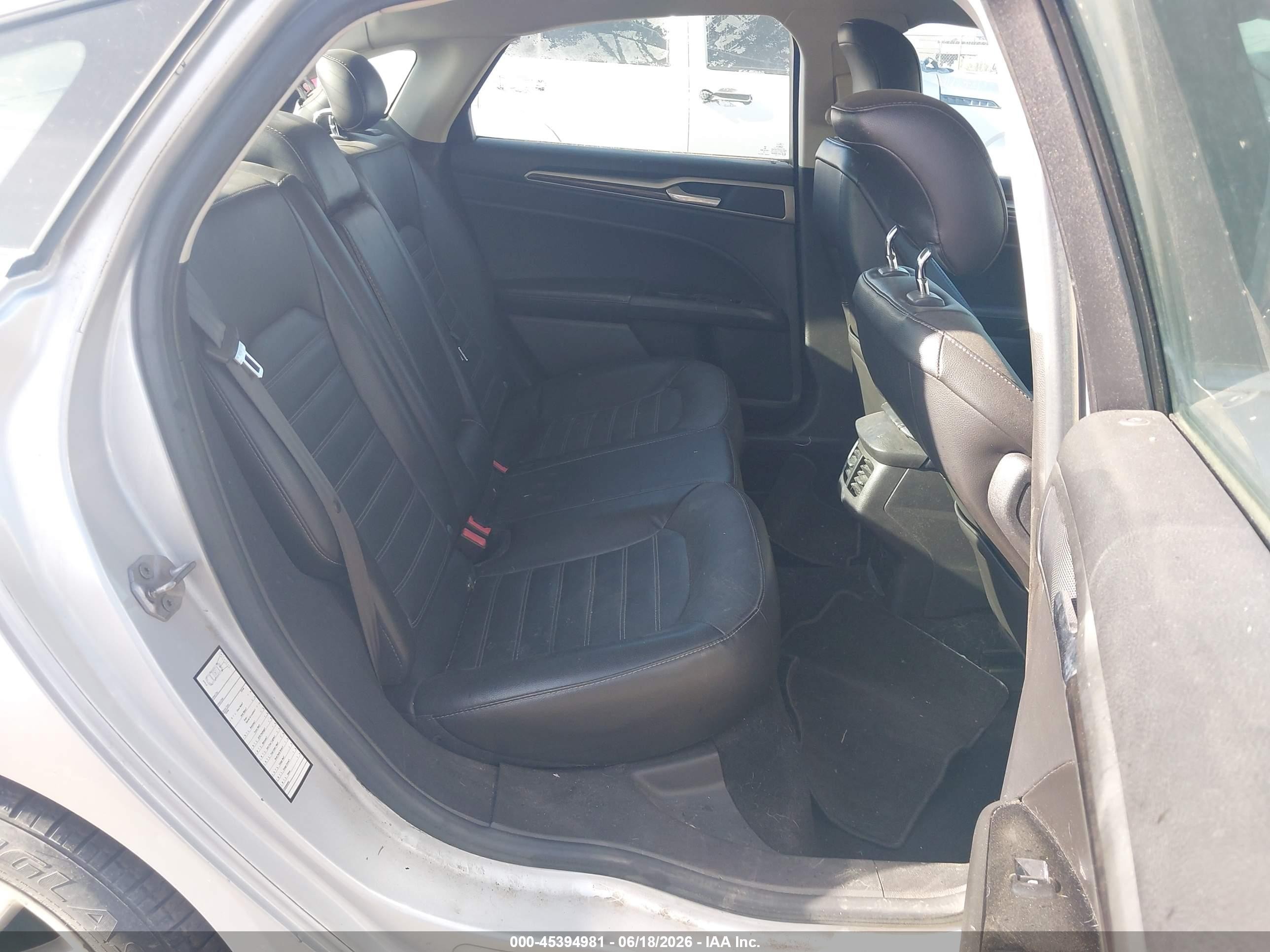 2014 Ford Fusion Se Silver vin: 3FA6P0H91ER320028