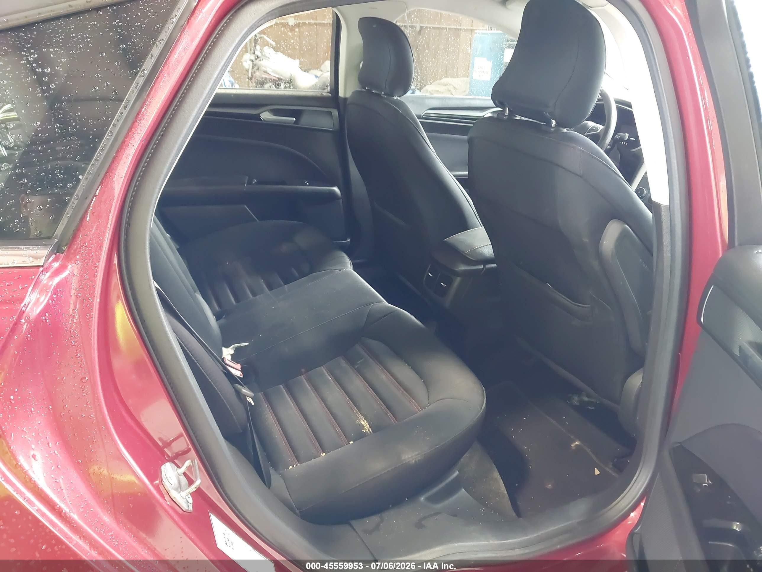 2015 Ford Fusion Se Красный vin: 3FA6P0H91FR283967