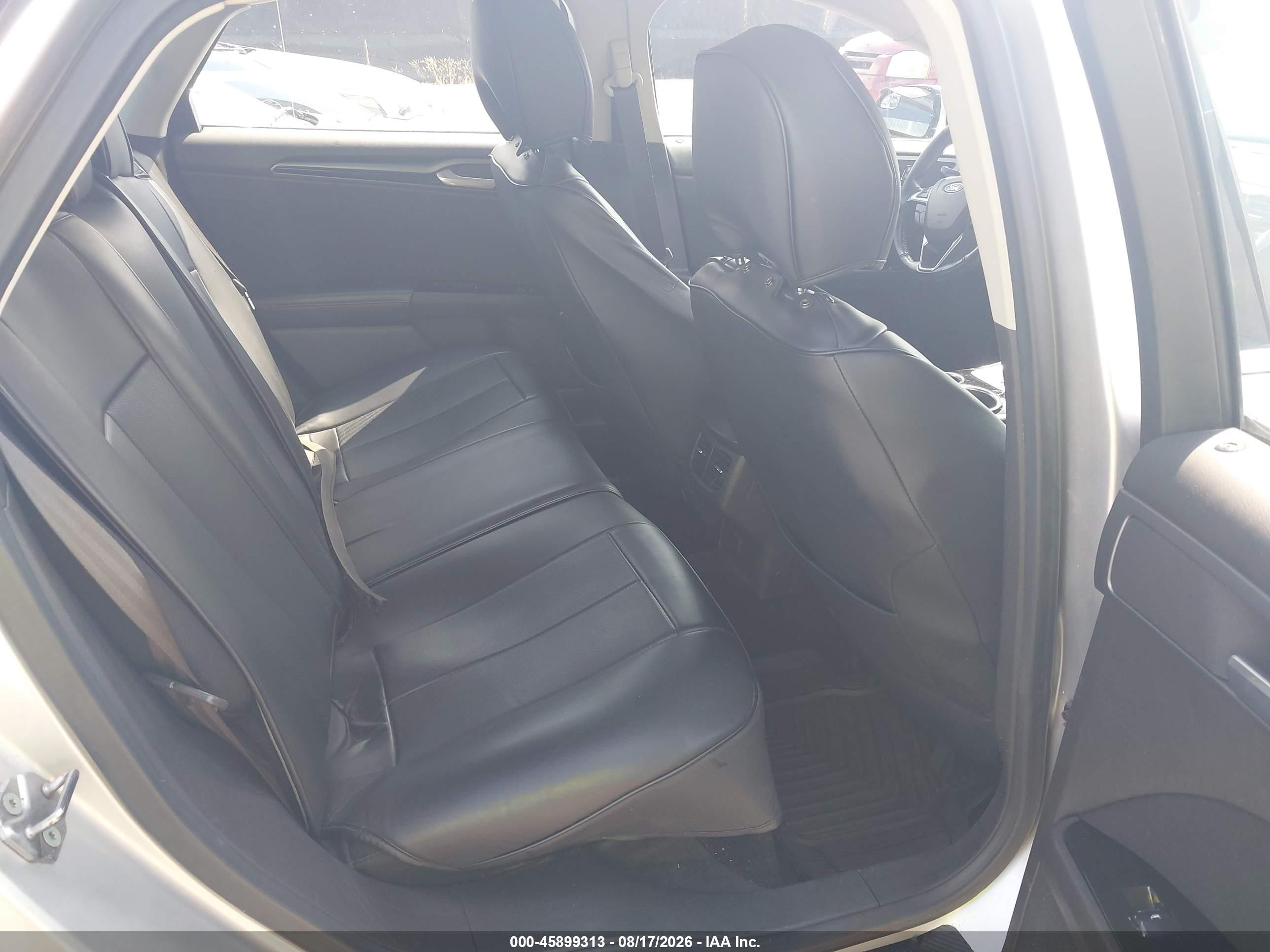 2013 Ford Fusion Se Серебряный vin: 3FA6P0H92DR118717