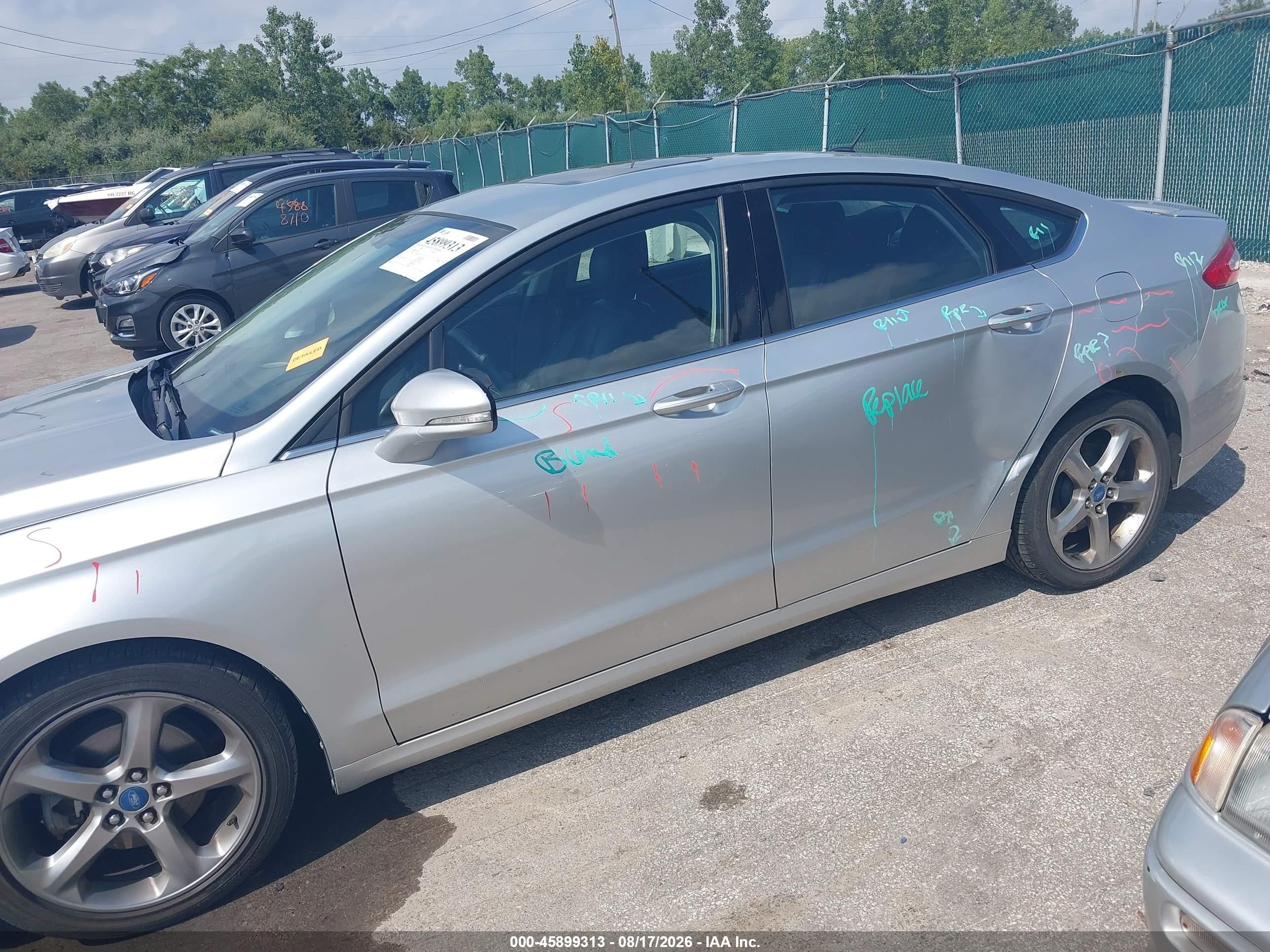 2013 Ford Fusion Se Серебряный vin: 3FA6P0H92DR118717