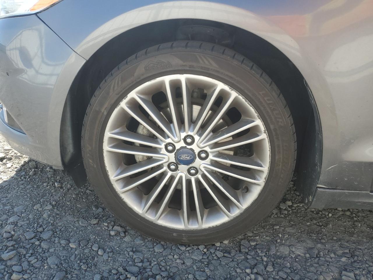 2013 Ford Fusion Se Gray vin: 3FA6P0H92DR275955 Damage: Left Front Wheel, Curb Rash, > 12 Inches