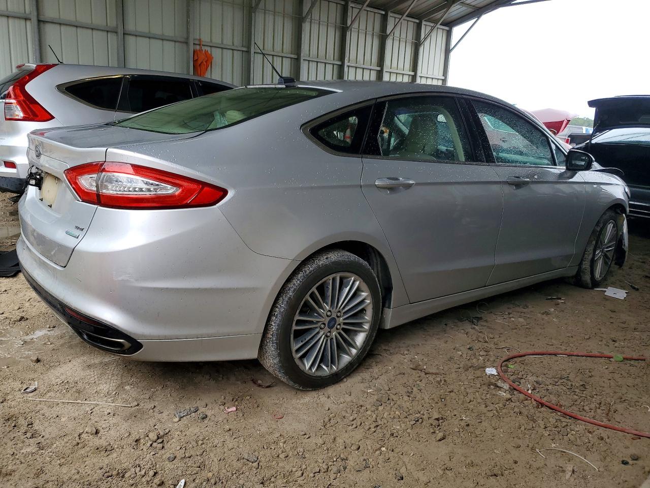 2013 Ford Fusion Se Silver vin: 3FA6P0H92DR283165
