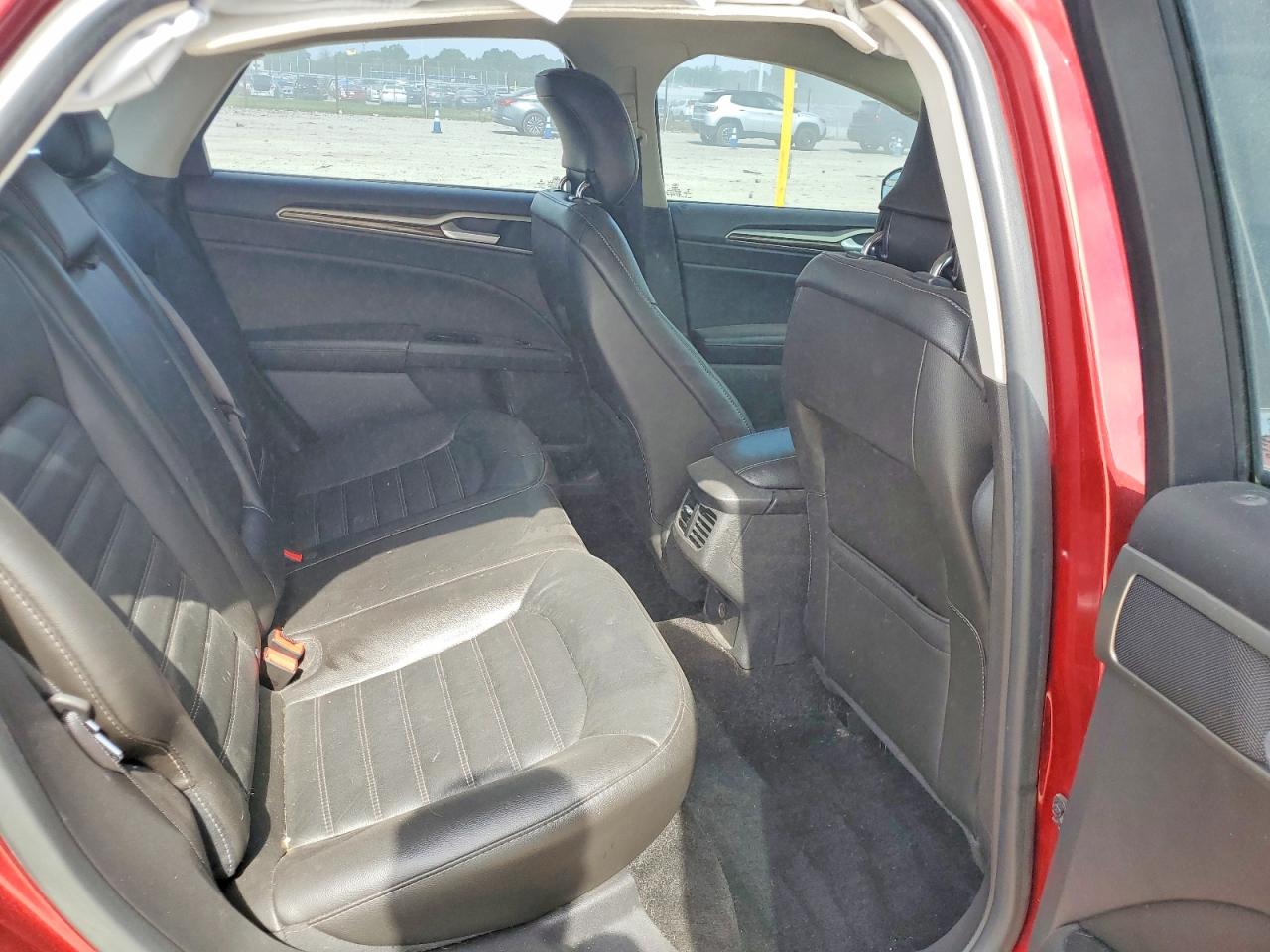 2014 Ford Fusion Se Red vin: 3FA6P0H92ER283054