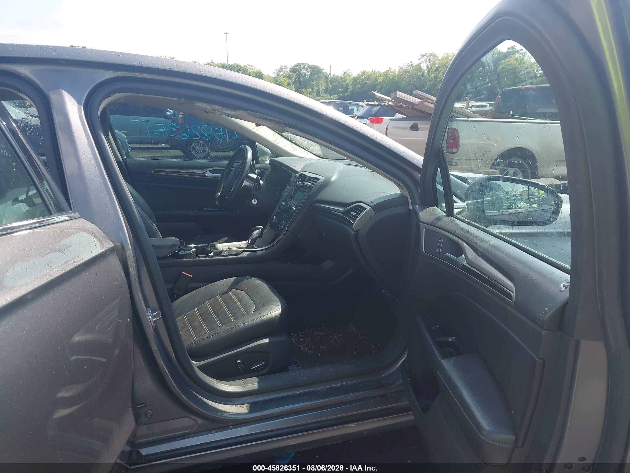 2014 Ford Fusion Se Серый vin: 3FA6P0H92ER360294
