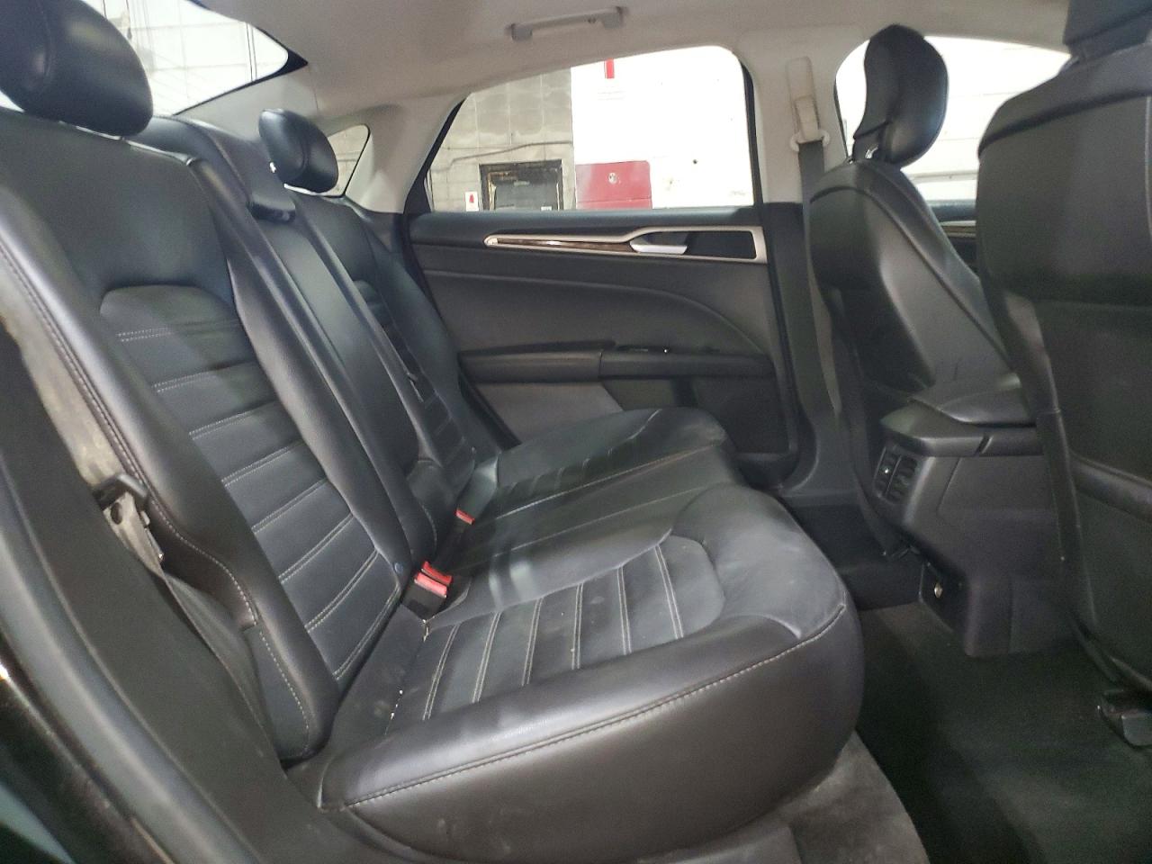 2014 Ford Fusion Se Черный vin: 3FA6P0H93ER255781