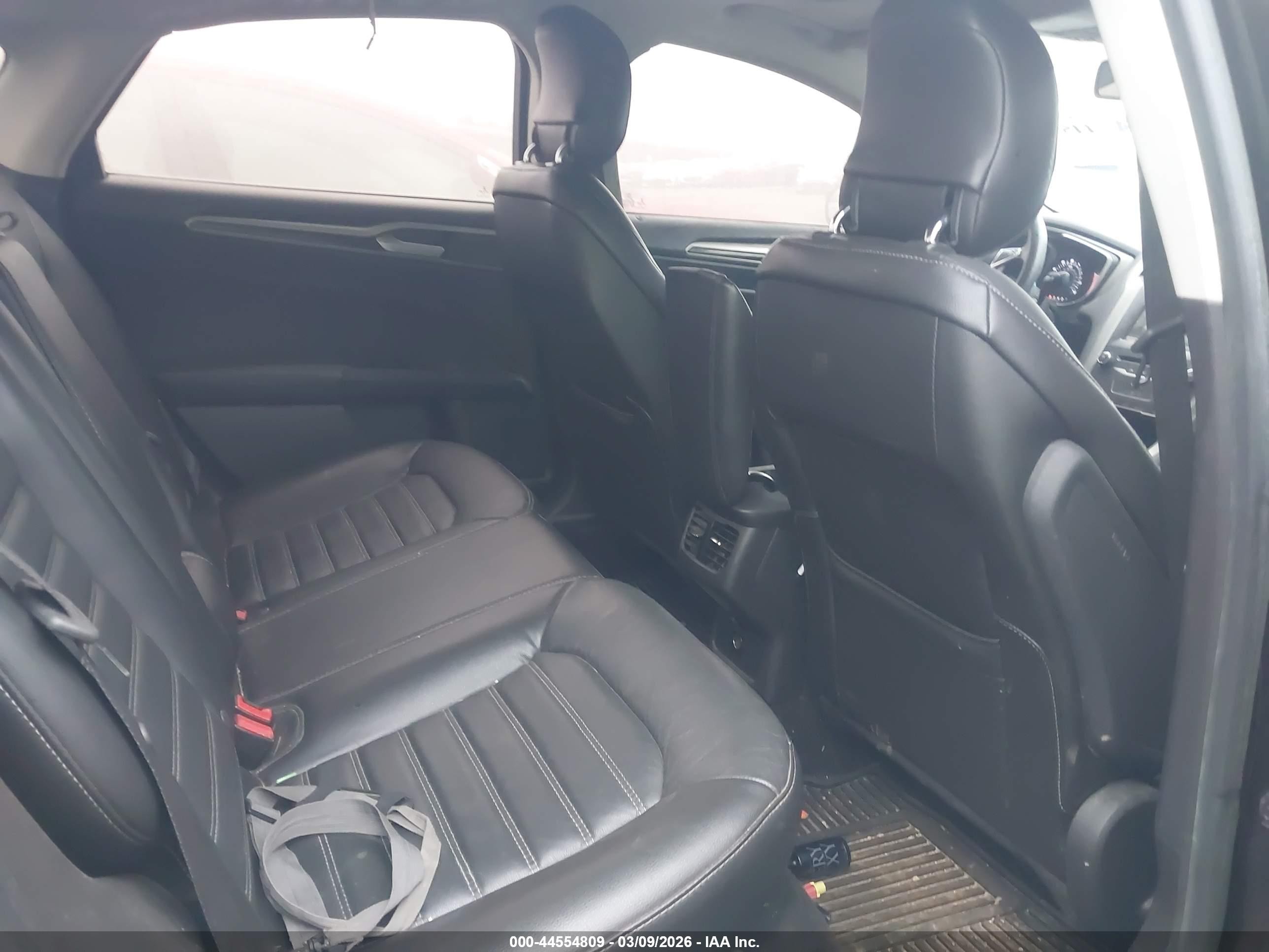 2014 Ford Fusion Se Черный vin: 3FA6P0H93ER288747