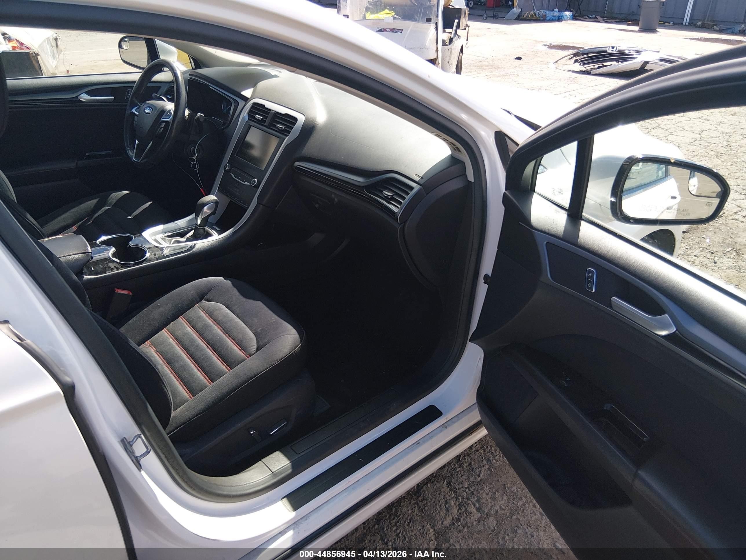 2015 Ford Fusion Se White vin: 3FA6P0H93FR115263