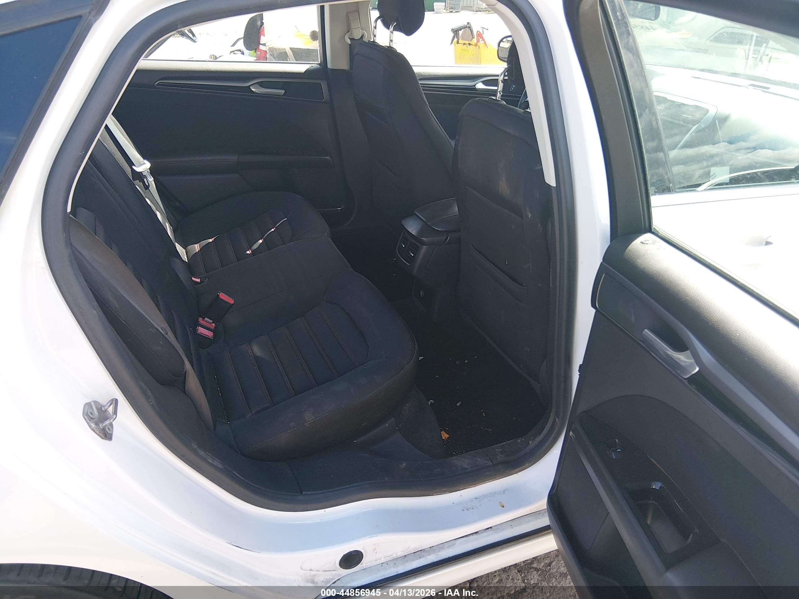 2015 Ford Fusion Se White vin: 3FA6P0H93FR115263