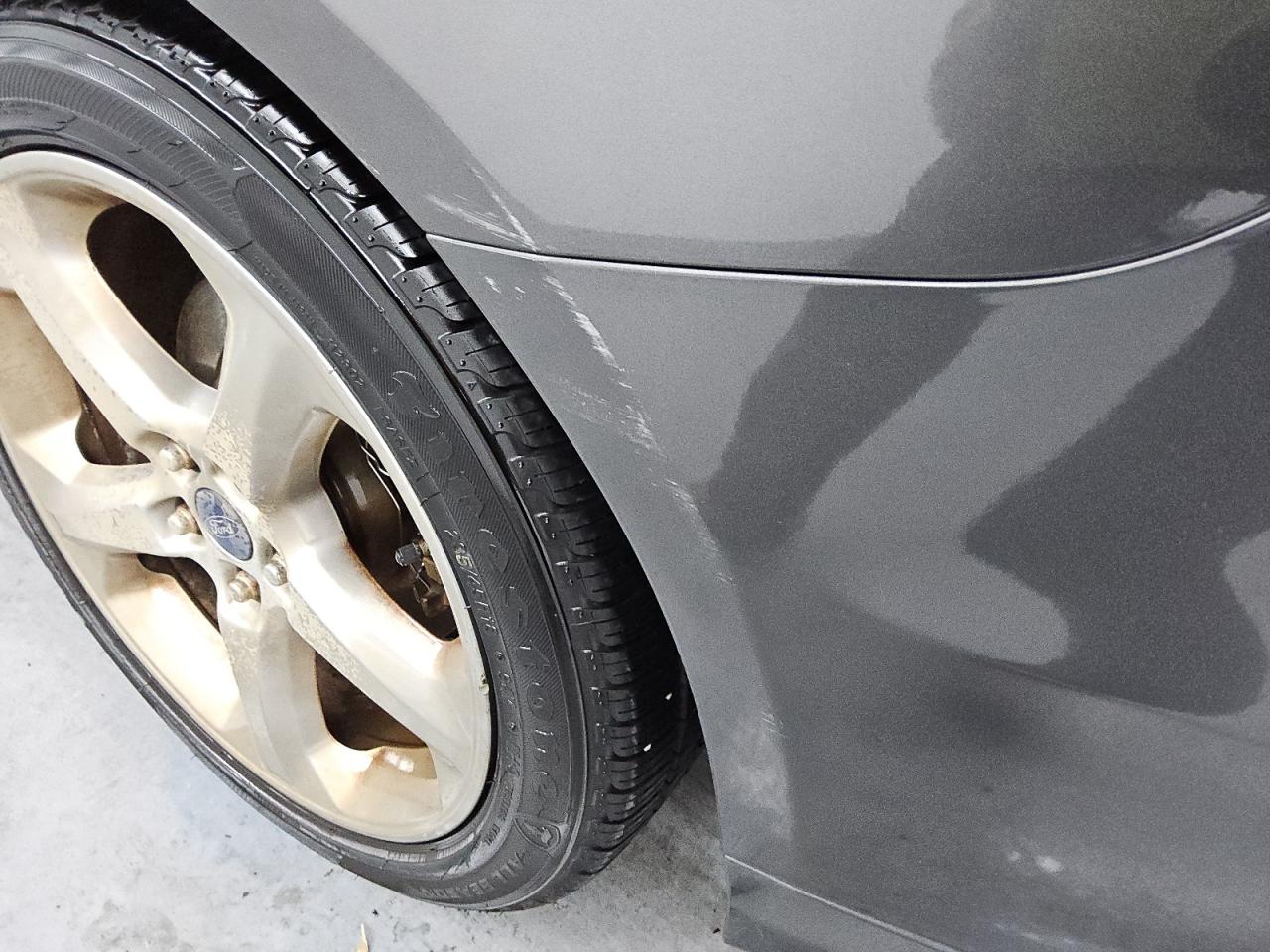 2015 Ford Fusion Se Gray vin: 3FA6P0H93FR224323 Damage: Rear Bumper, Heavy Scratch, > 12 Inches