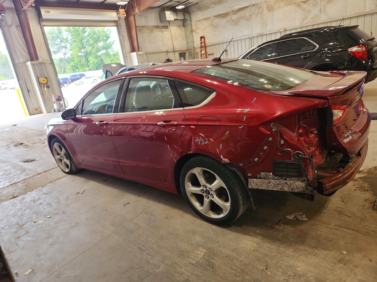 2013 Ford Fusion Se Красный vin: 3FA6P0H94DR214171